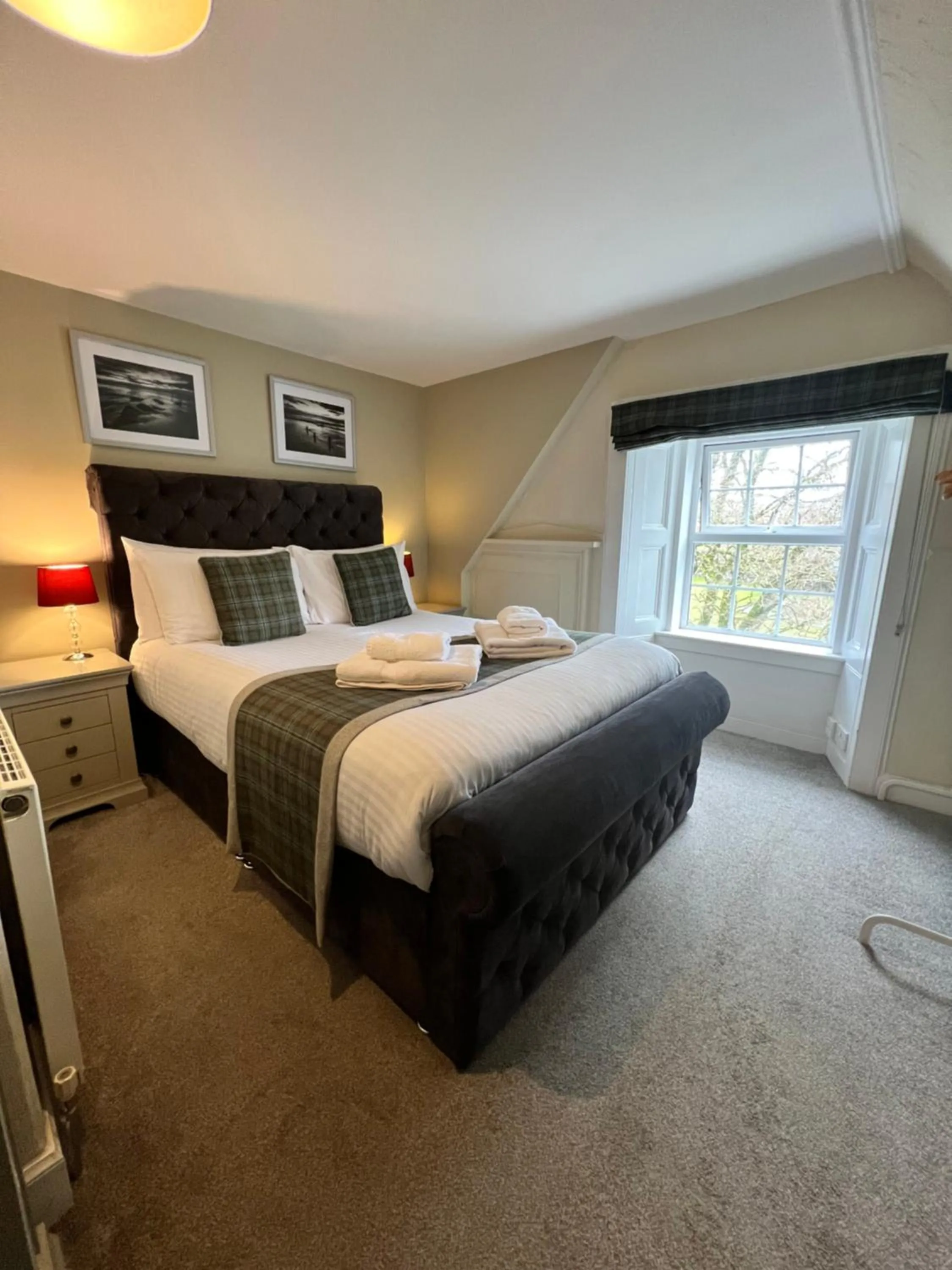 Bed in Greshornish House Hotel