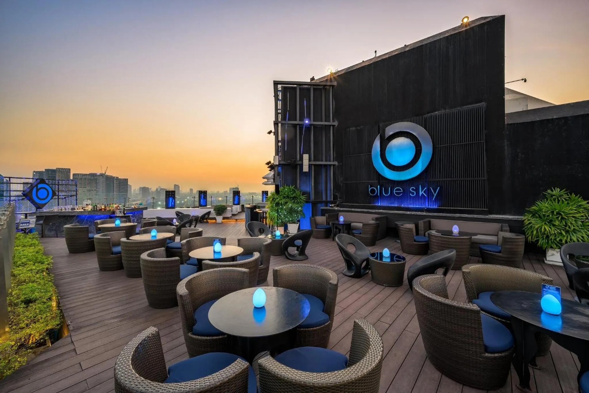 Restaurant/places to eat in Centara Grand at Central Plaza Ladprao Bangkok