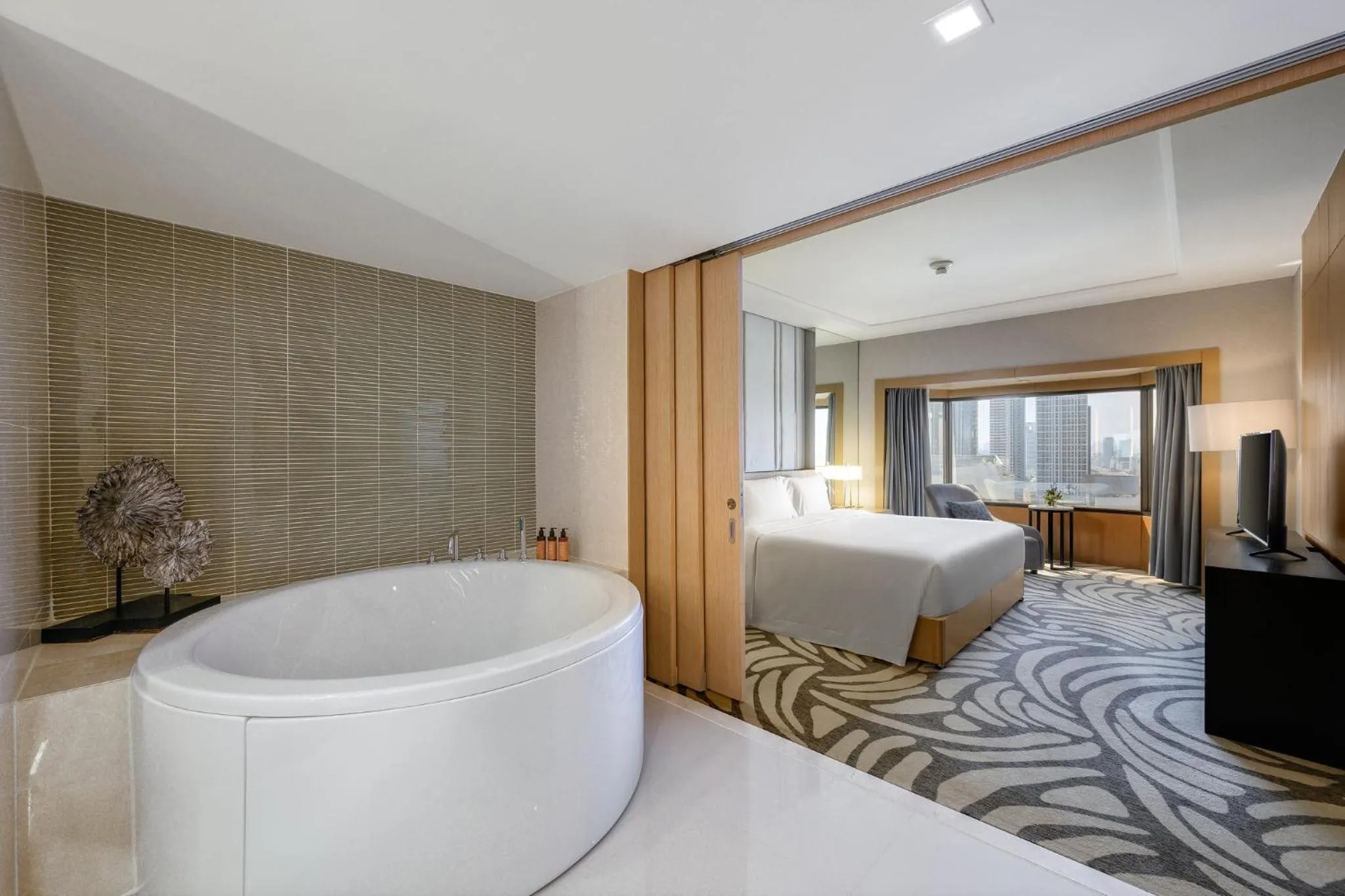 Bathroom, Bed in Centara Grand at Central Plaza Ladprao Bangkok