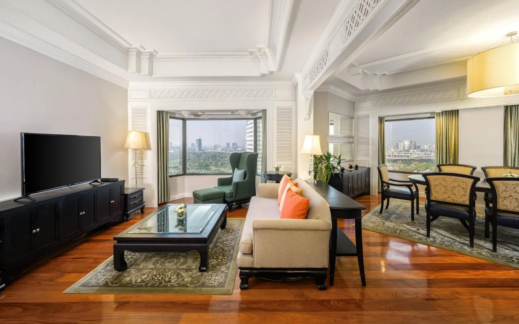 Photo of the whole room in Centara Grand at Central Plaza Ladprao Bangkok