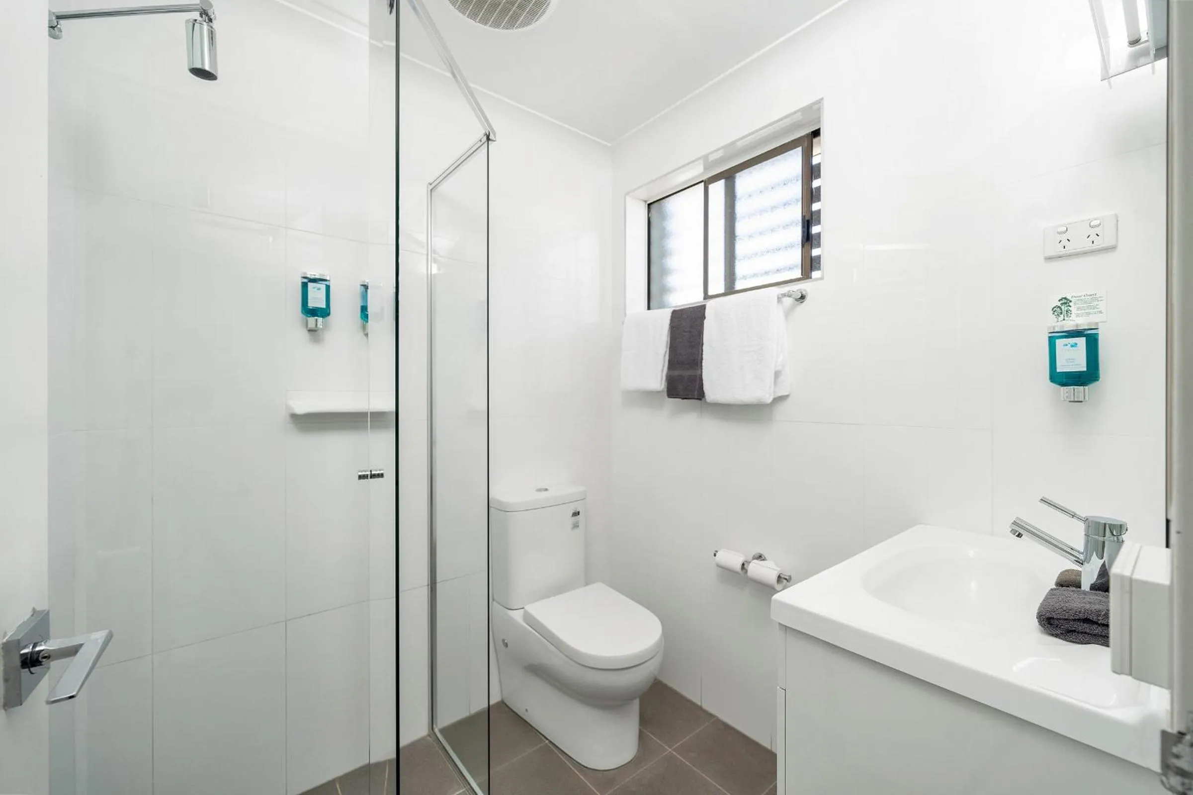 Shower in Jervis Bay Motel