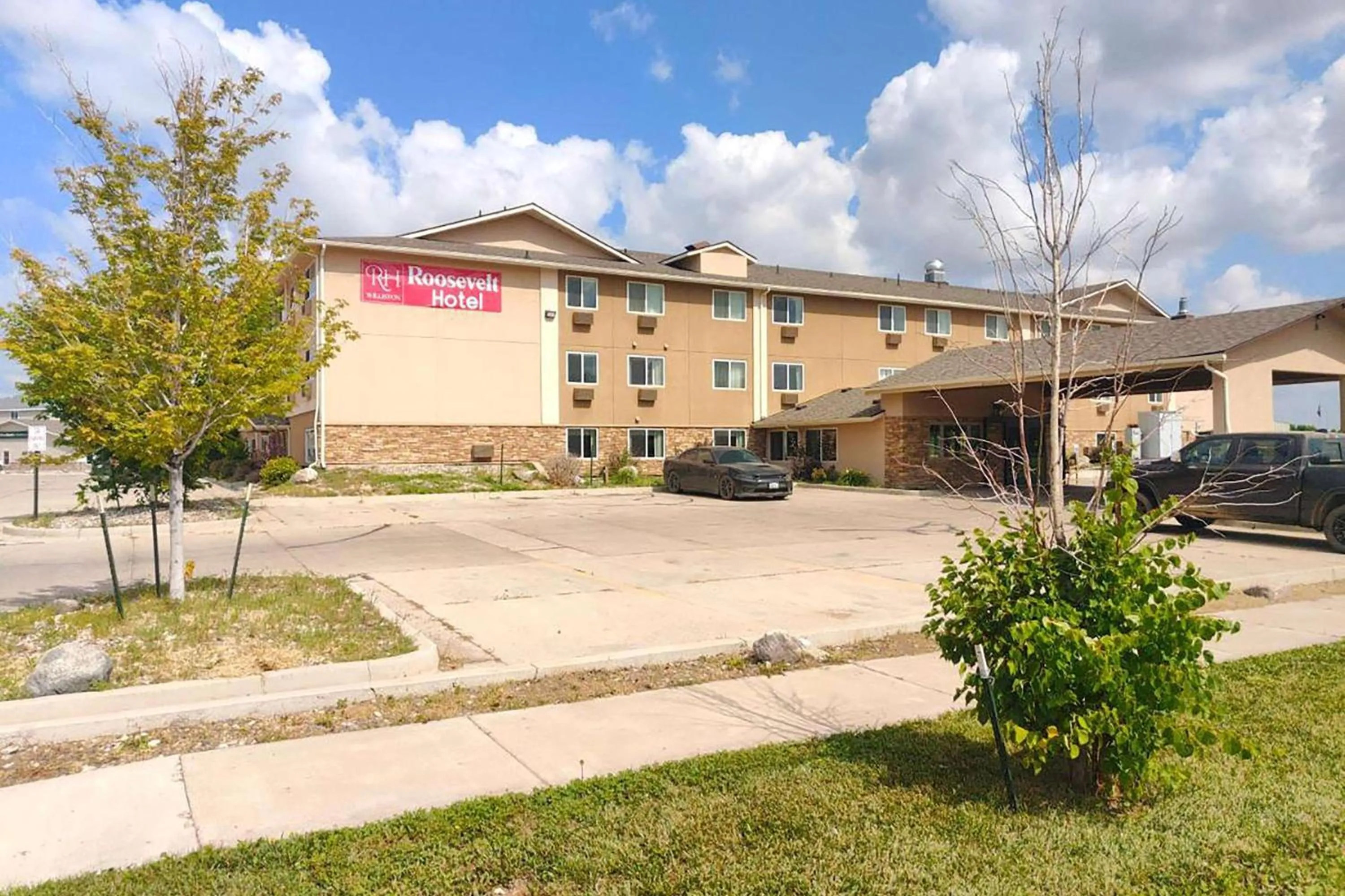 Property building in Roosevelt Hotel