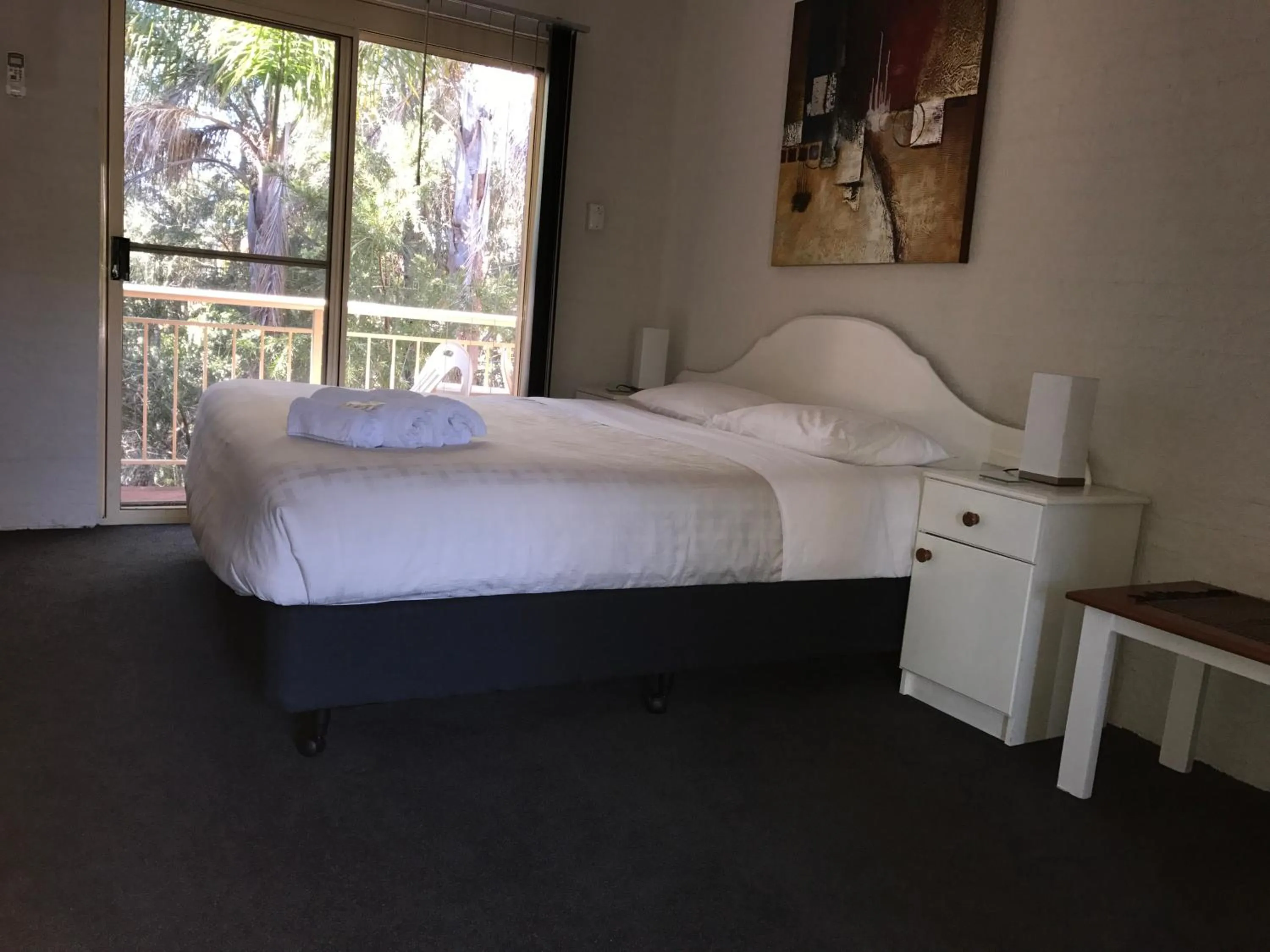 Bed in Mollymook Paradise Haven Motel