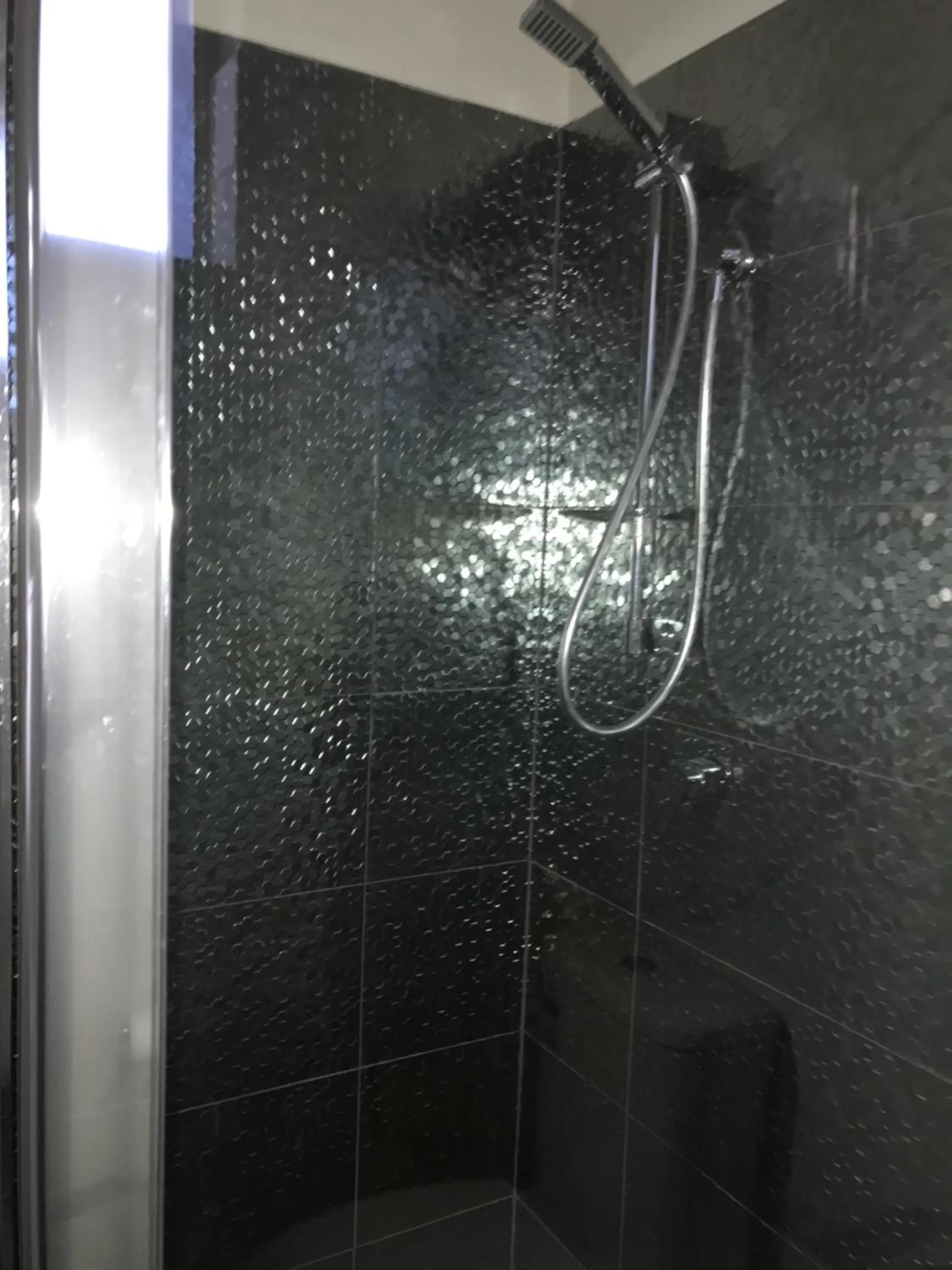 Bathroom in Mollymook Paradise Haven Motel