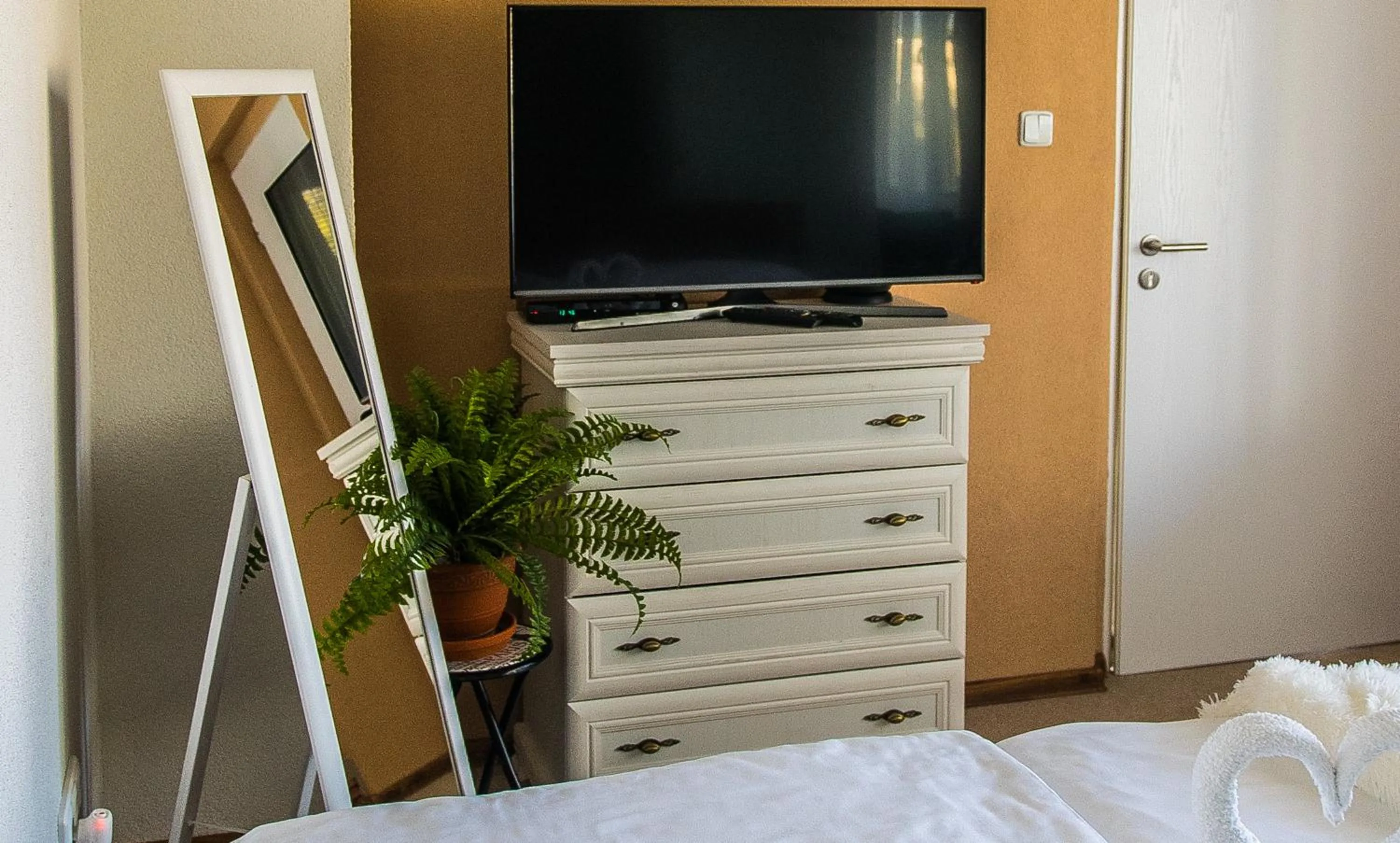 TV and multimedia, Bed in AeroCafe