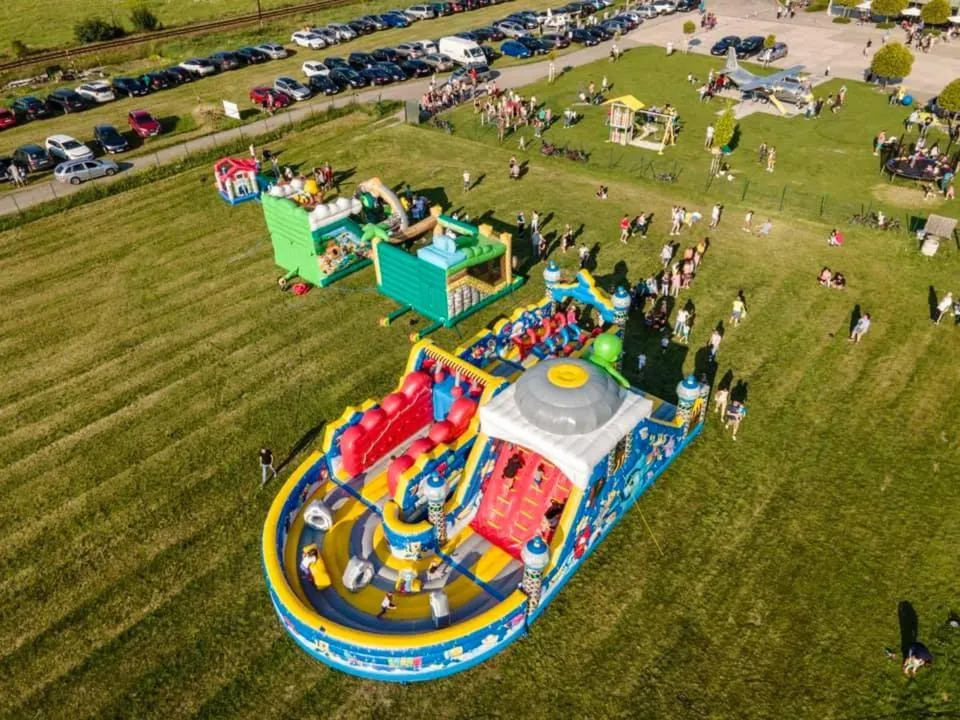 Bird's eye view in AeroCafe