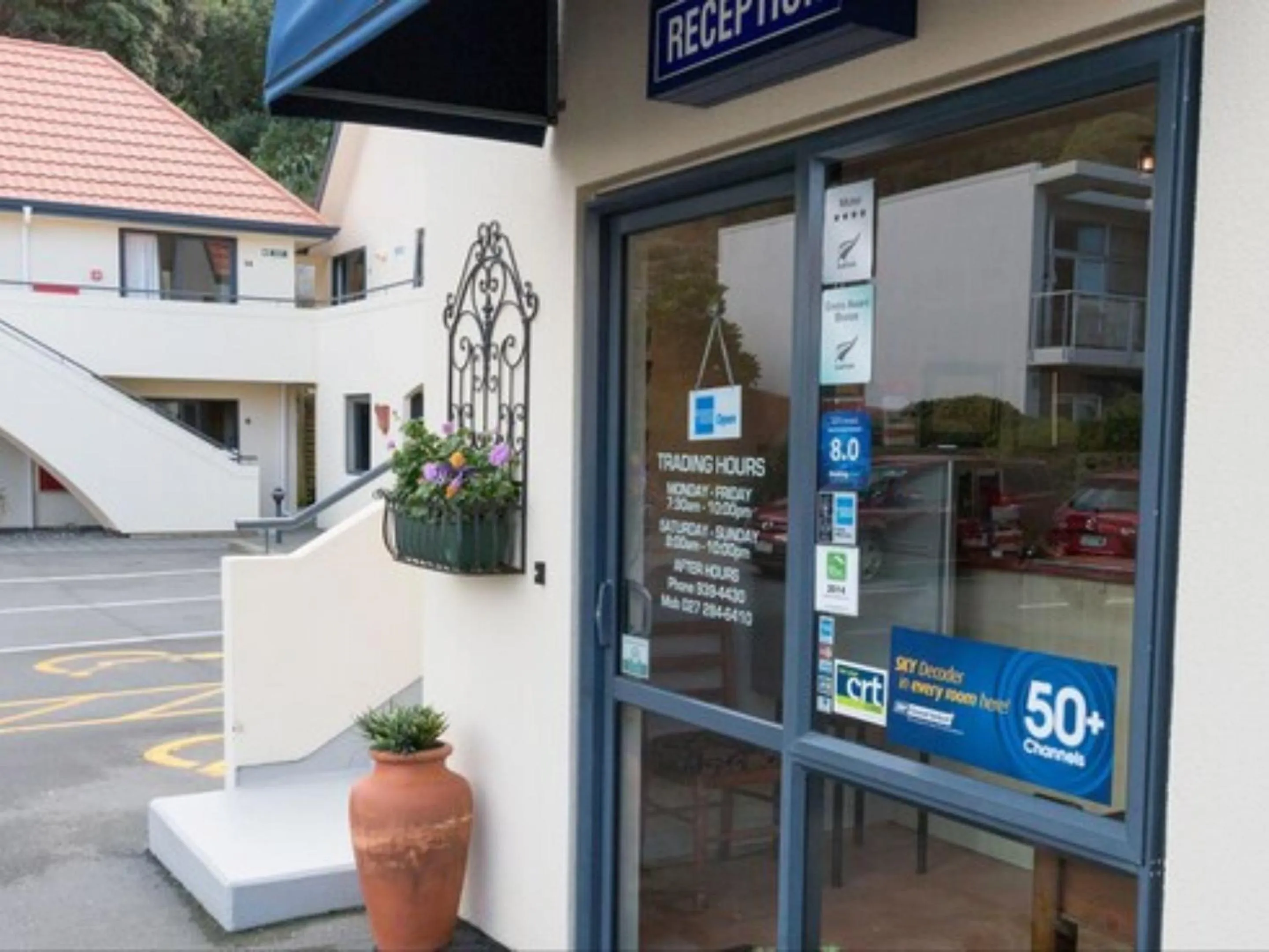 Lobby or reception in Bella Vista Motel Wellington