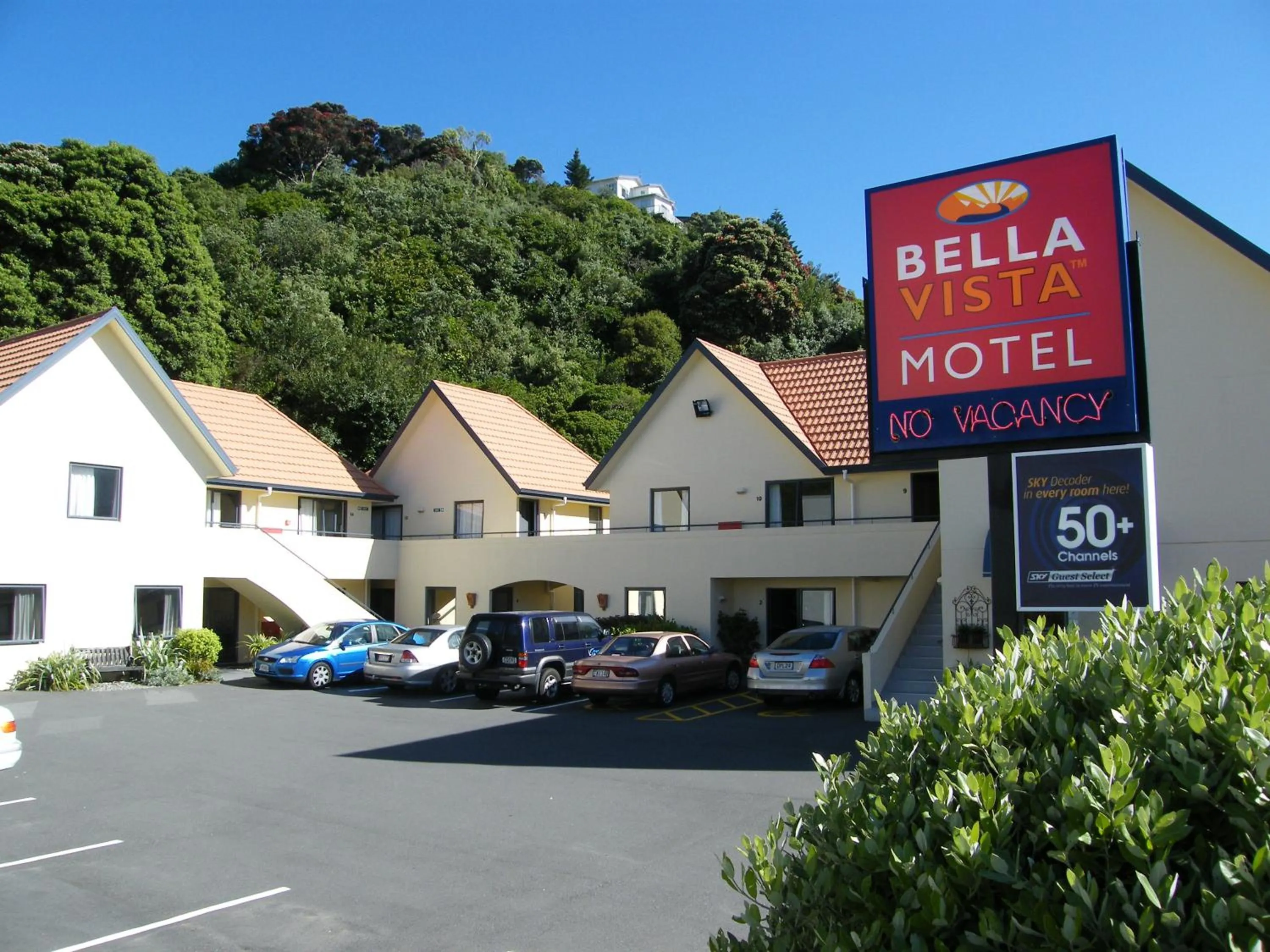 Property building in Bella Vista Motel Wellington