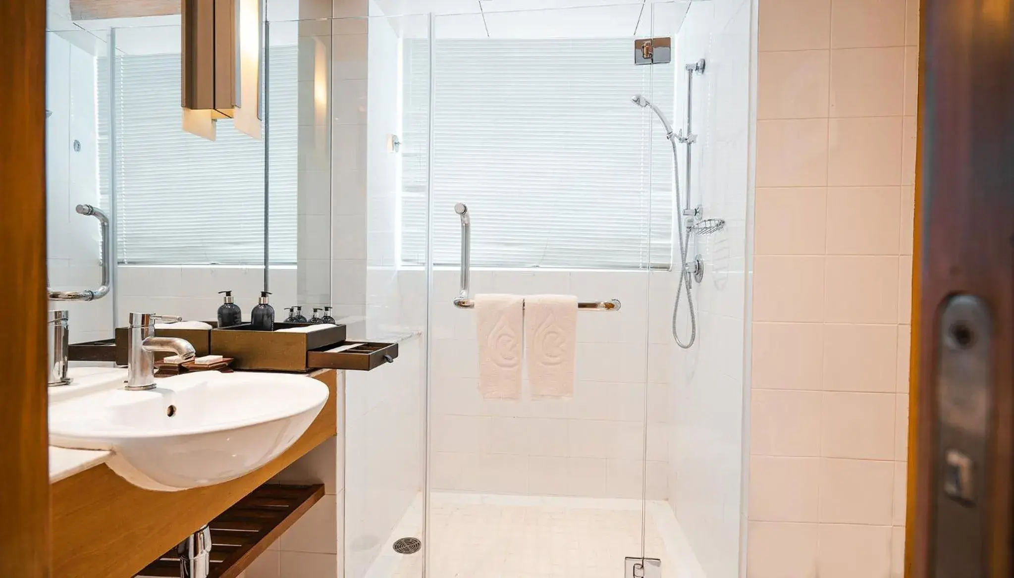 Superior Studio Twin in Centara Hotel Hat Yai Superior Studio Twin in Centara Hotel Hat Yai