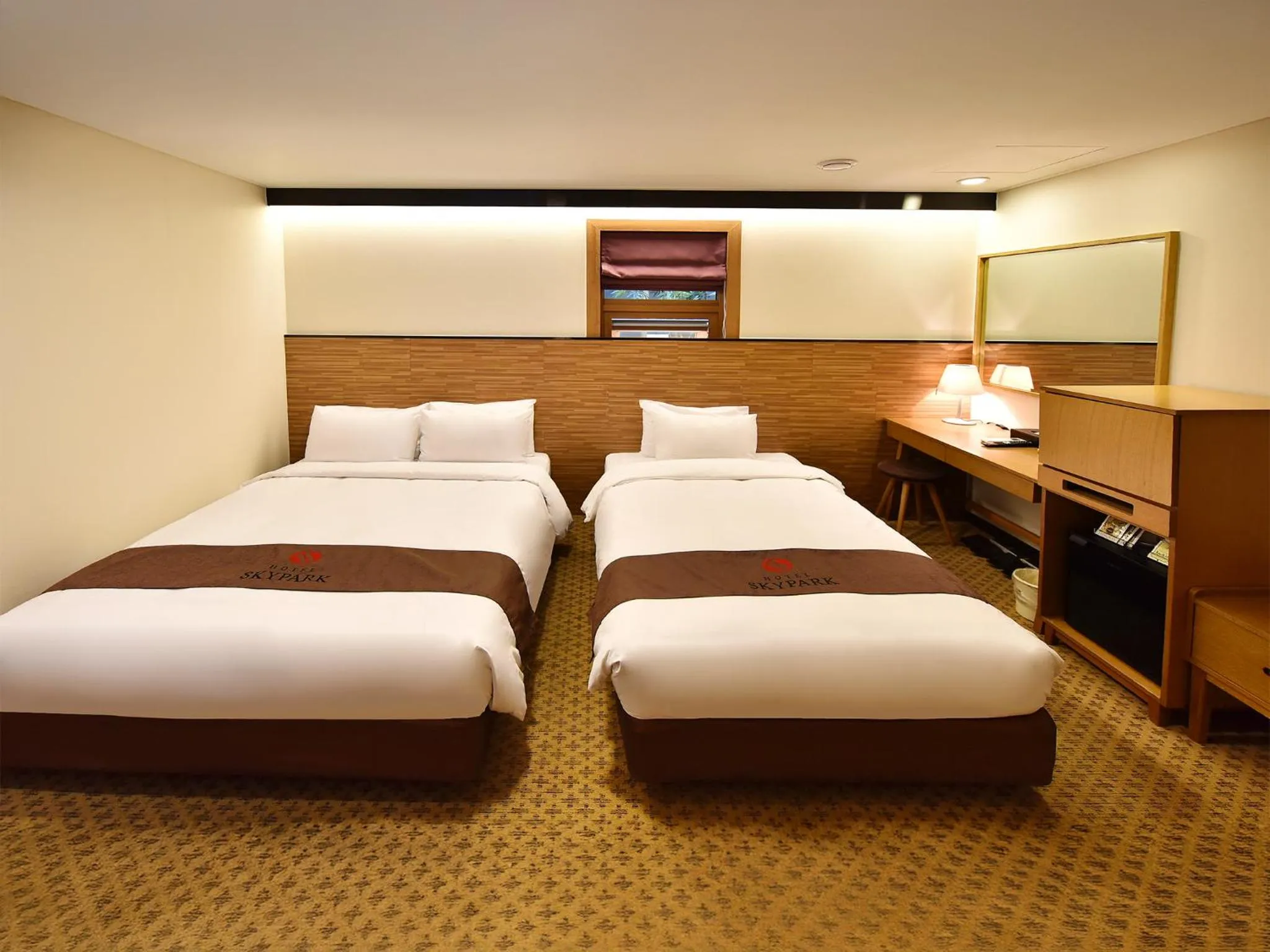 Bed in Hotel Skypark Myeongdong 1
