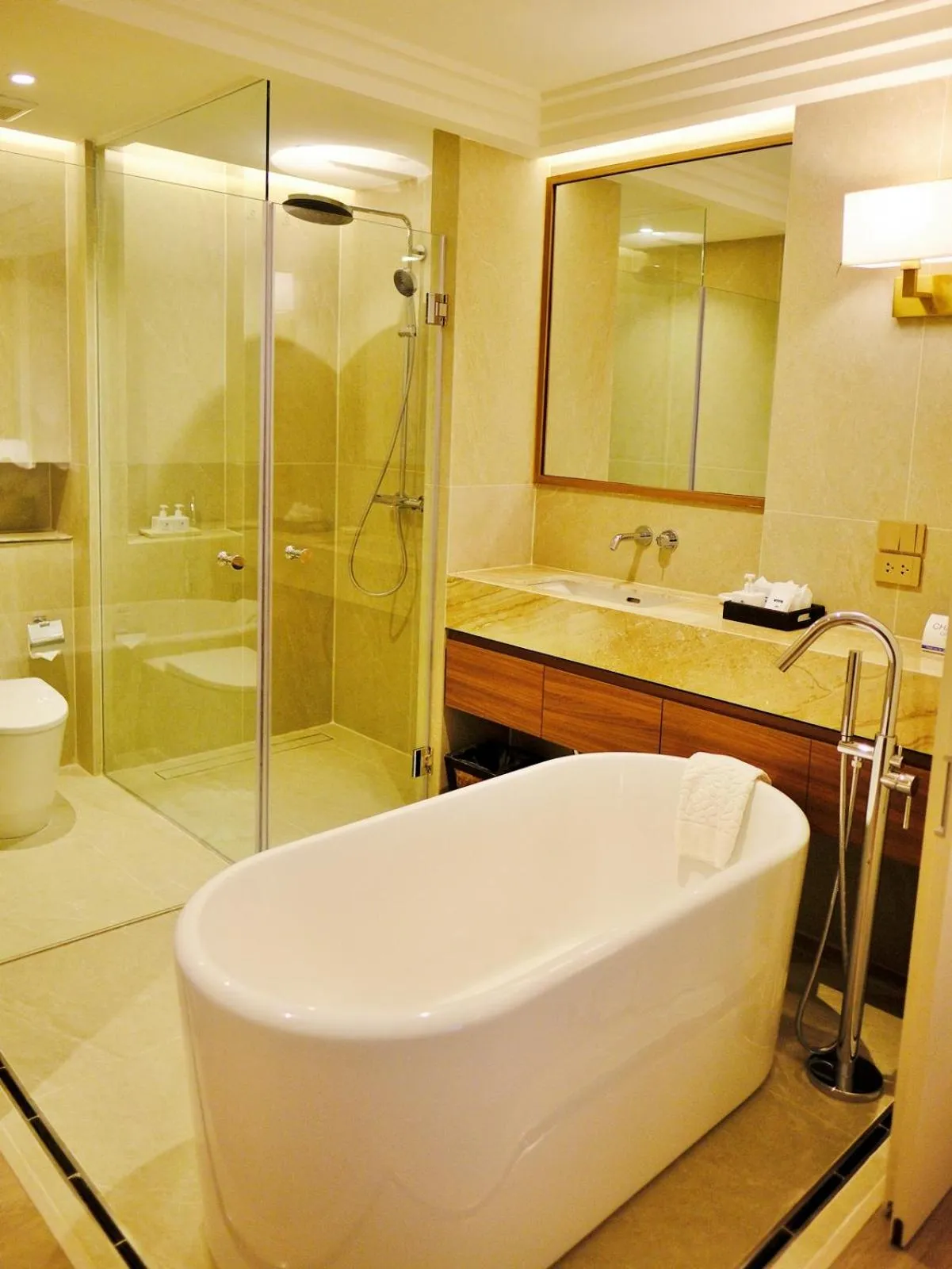 Mae Jo Golf Resort & Spa