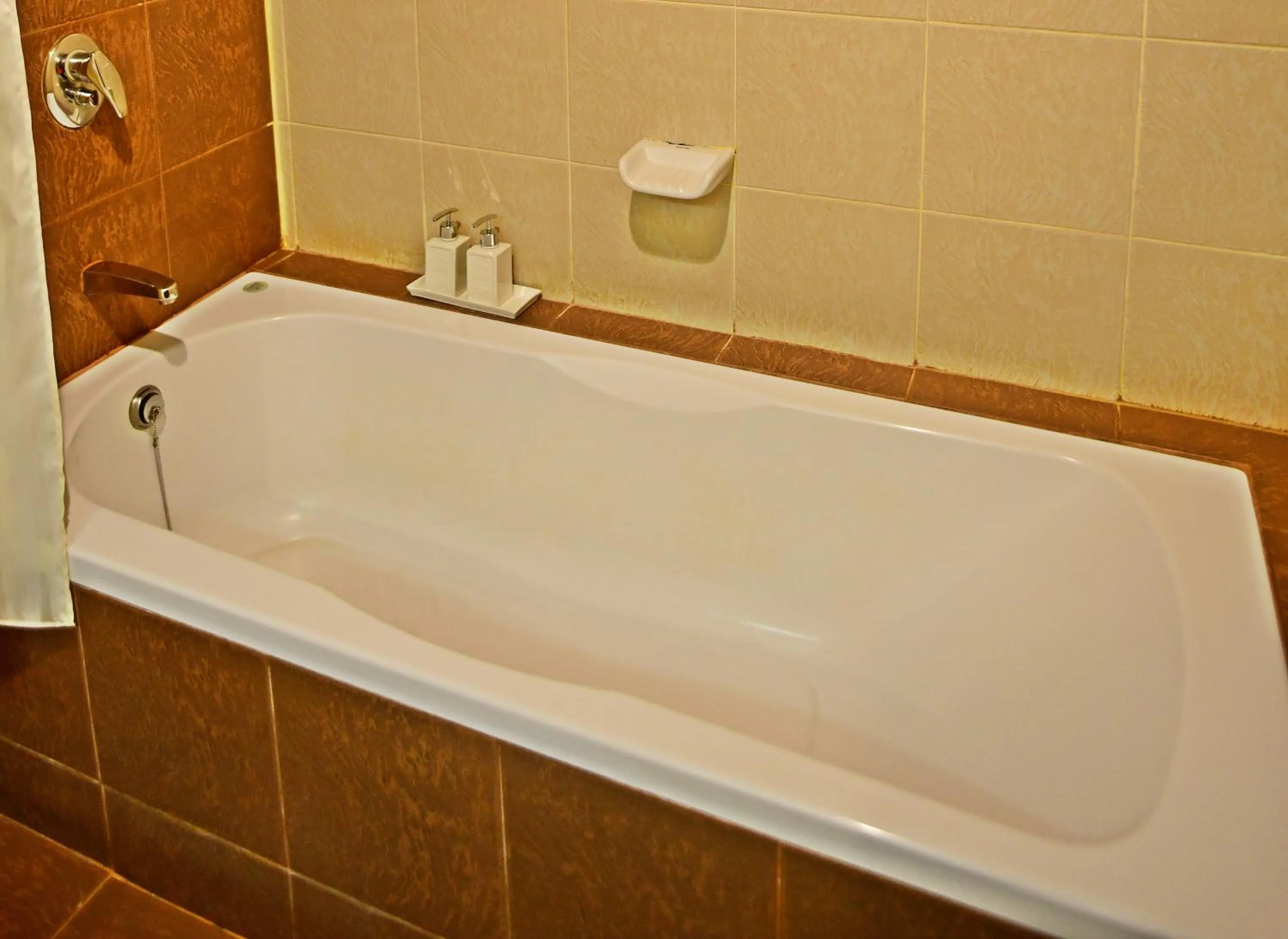 Mae Jo Golf Resort & Spa