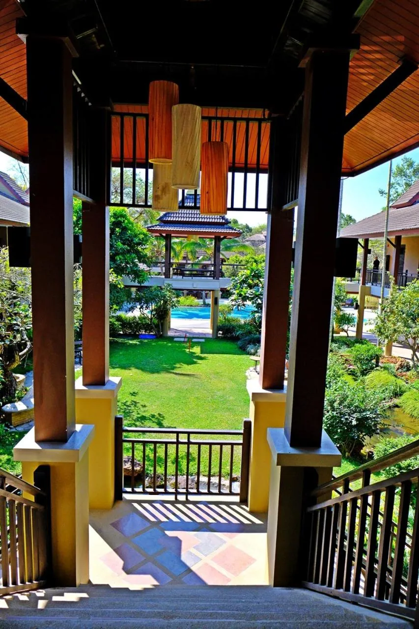 Mae Jo Golf Resort & Spa