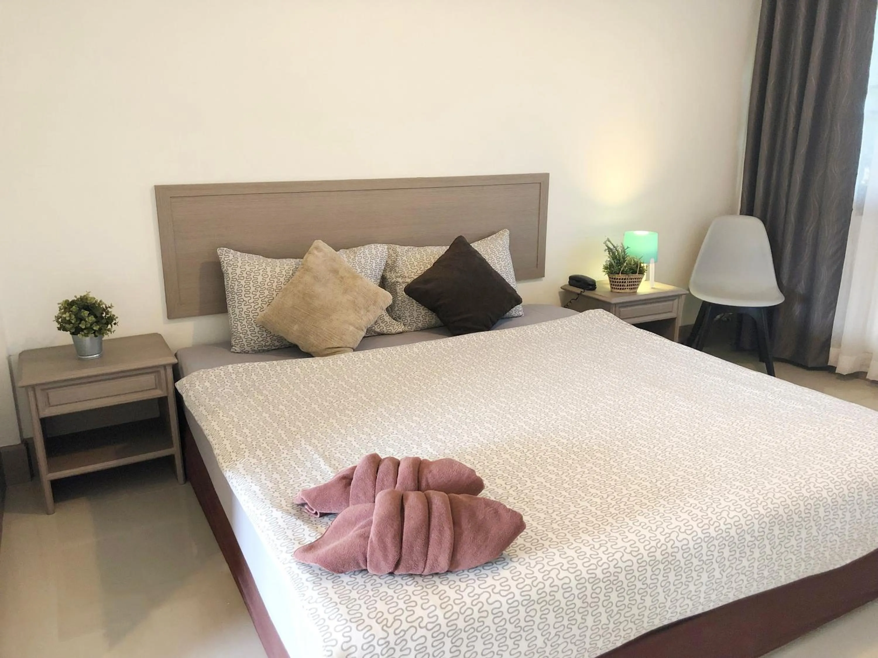 Bed in Ayothaya Hotel