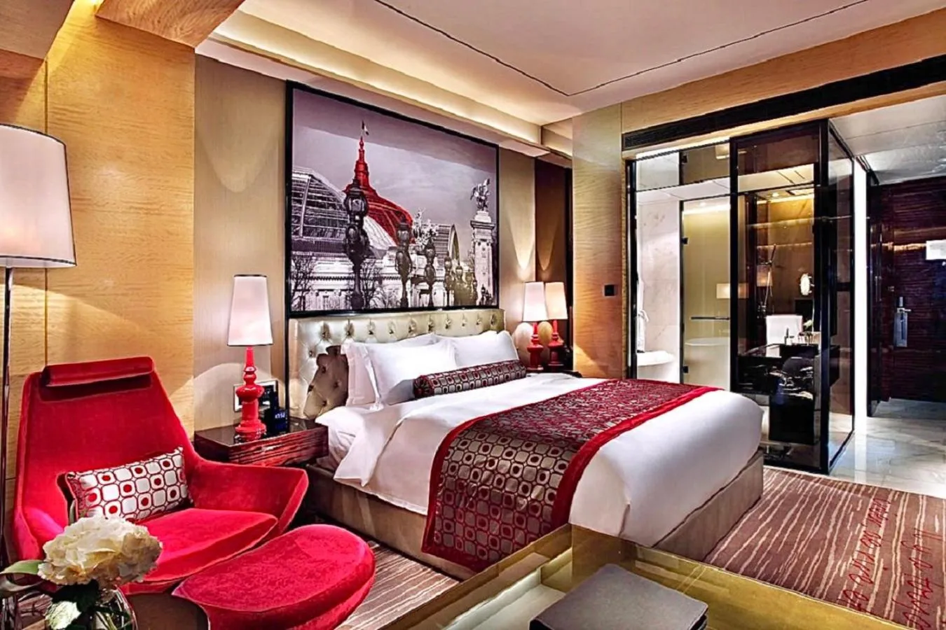 Bed in Sofitel Guangzhou Sunrich