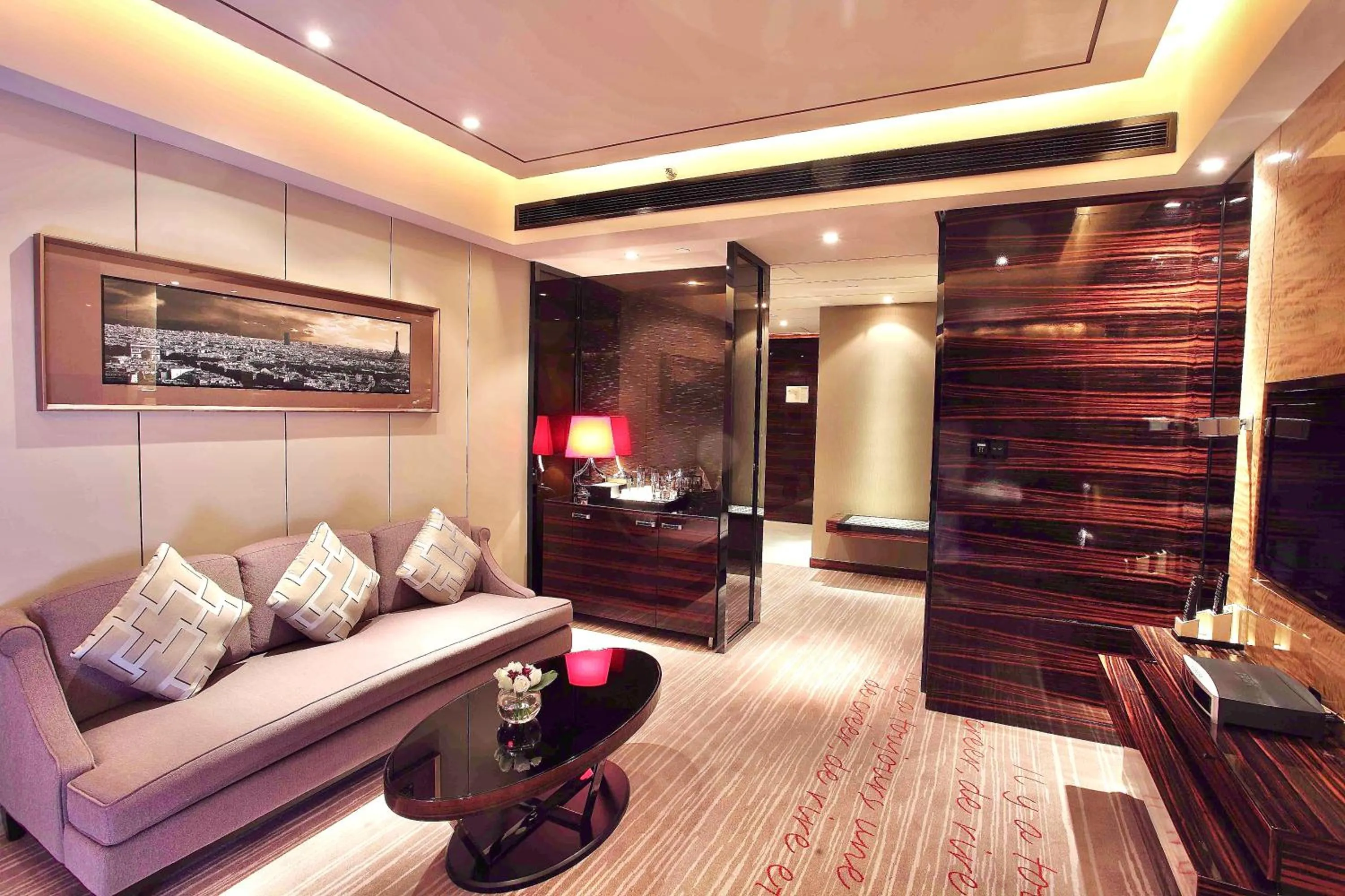Living room in Sofitel Guangzhou Sunrich