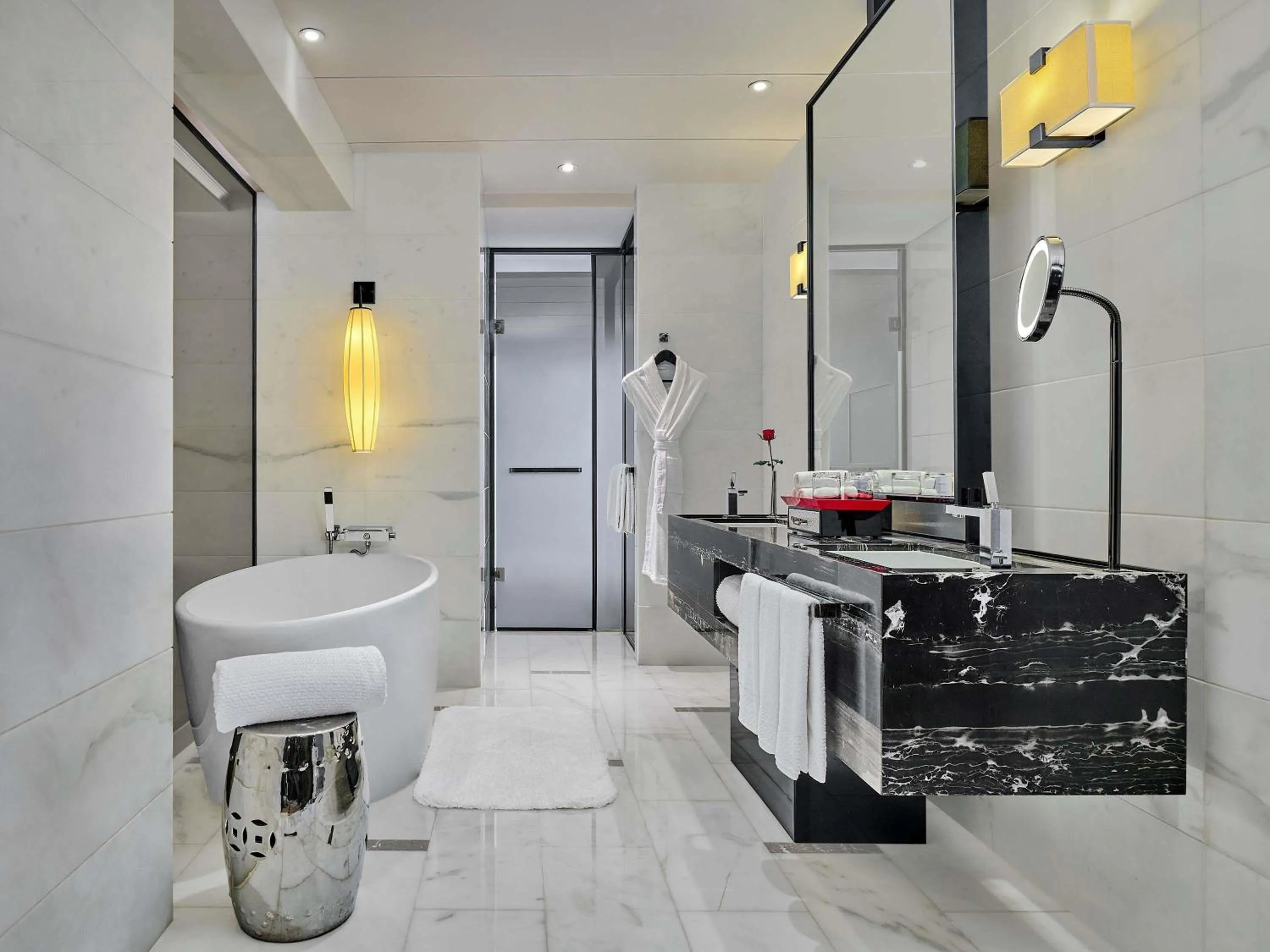 Bedroom in Sofitel Guangzhou Sunrich