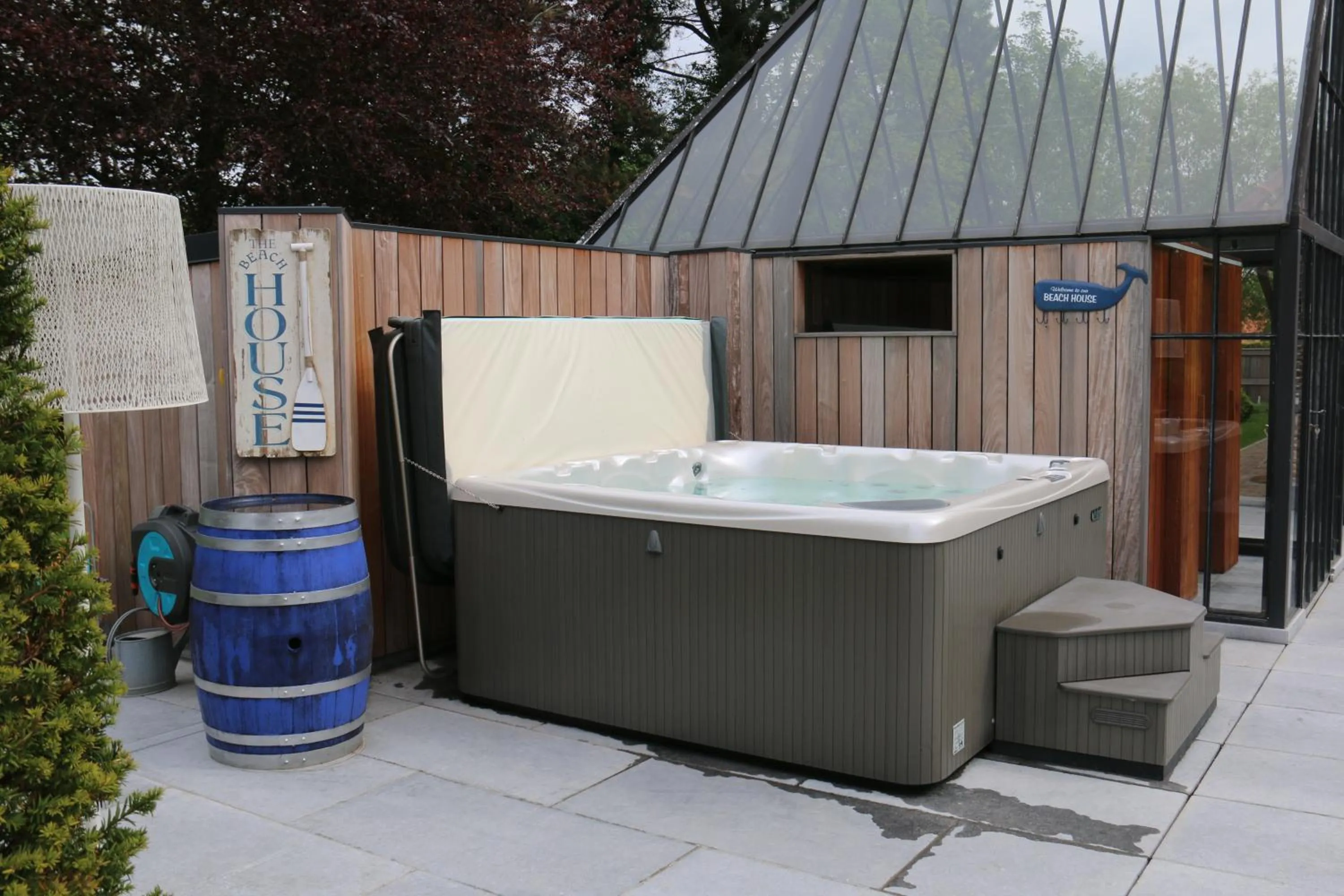 Hot Tub in Hof Van Volmersele - Luxury B&B