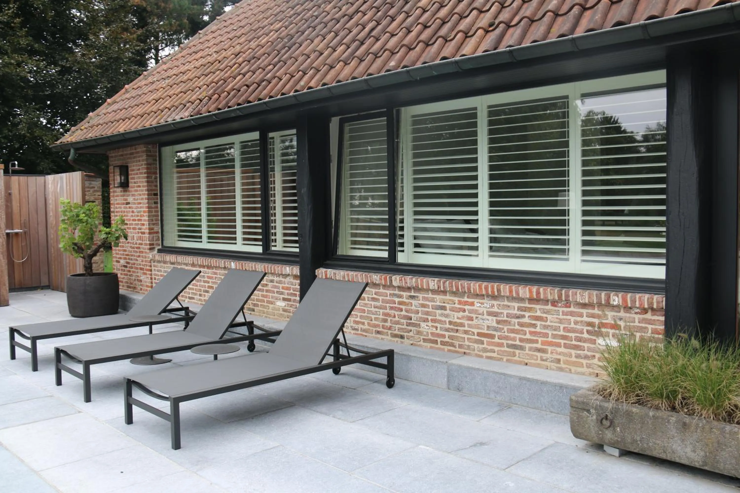 Swimming pool in Hof Van Volmersele - Luxury B&B