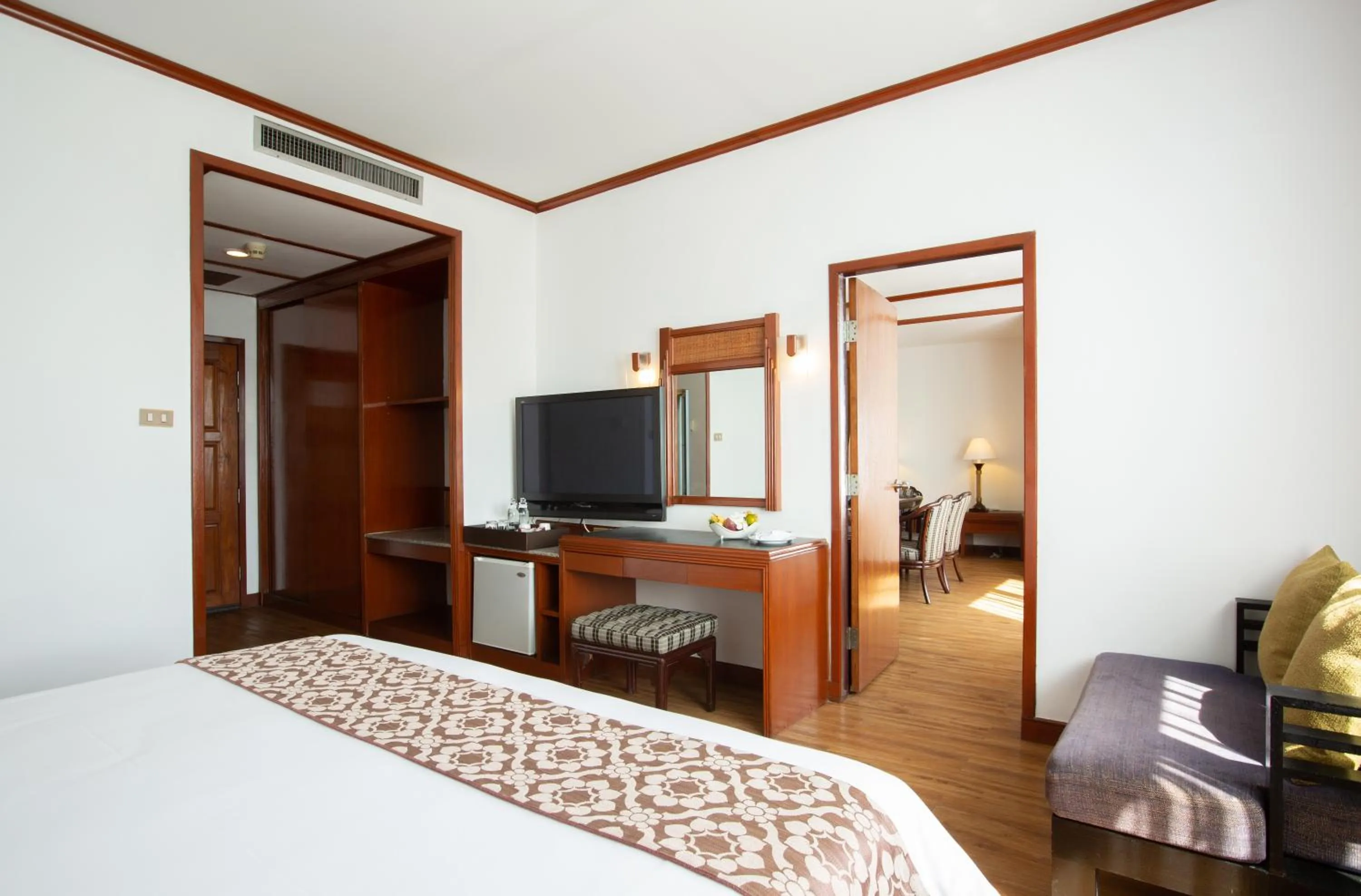 Bed in Centara Life Hotel Mae Sot