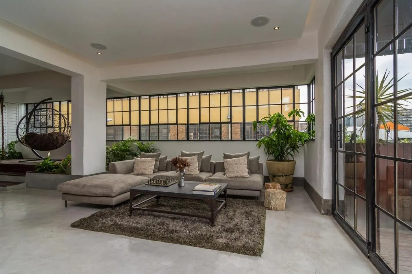 Lounge or bar, Lobby/Reception in 12 Decades Art Hotel