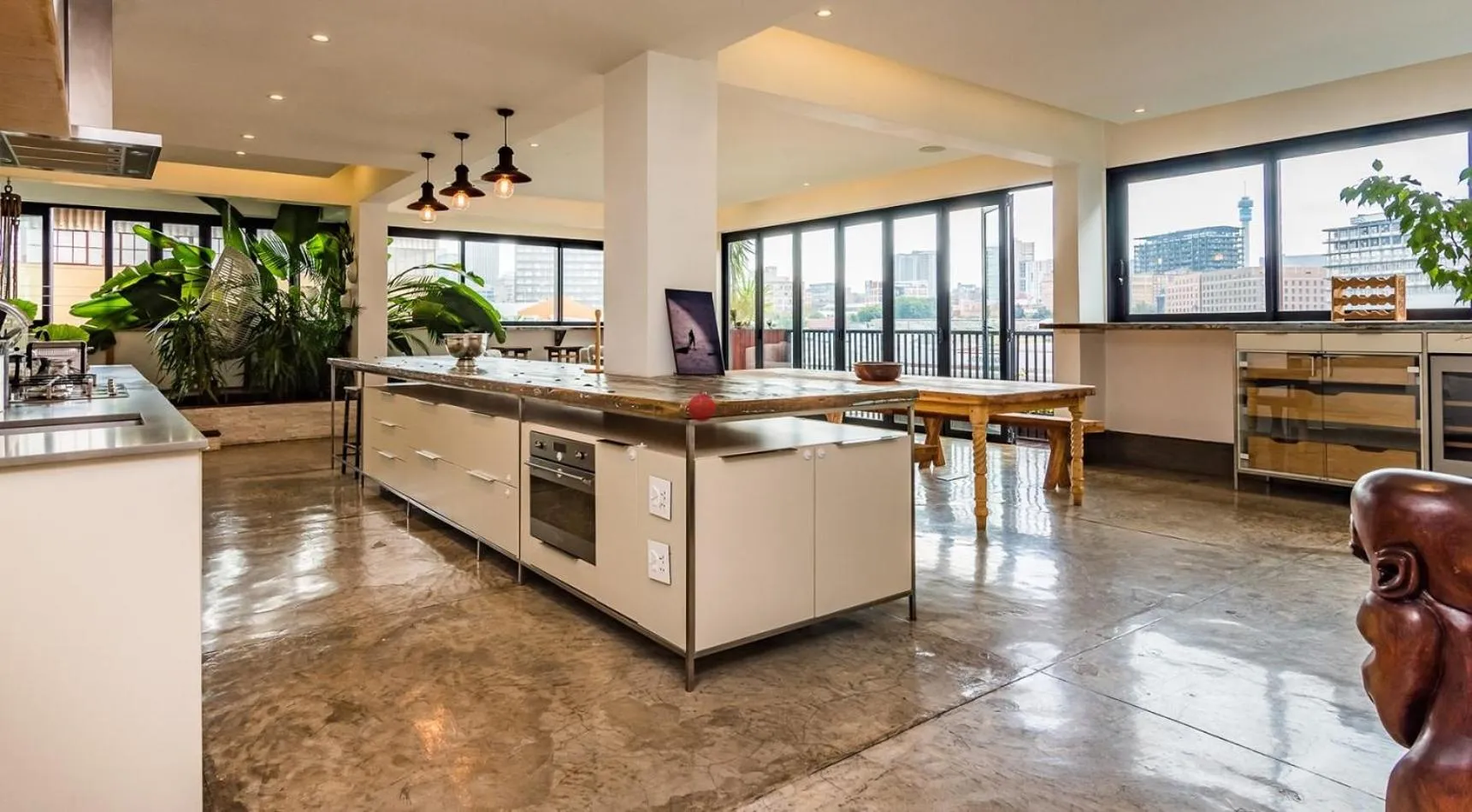 Kitchen or kitchenette, Kitchen/Kitchenette in 12 Decades Art Hotel