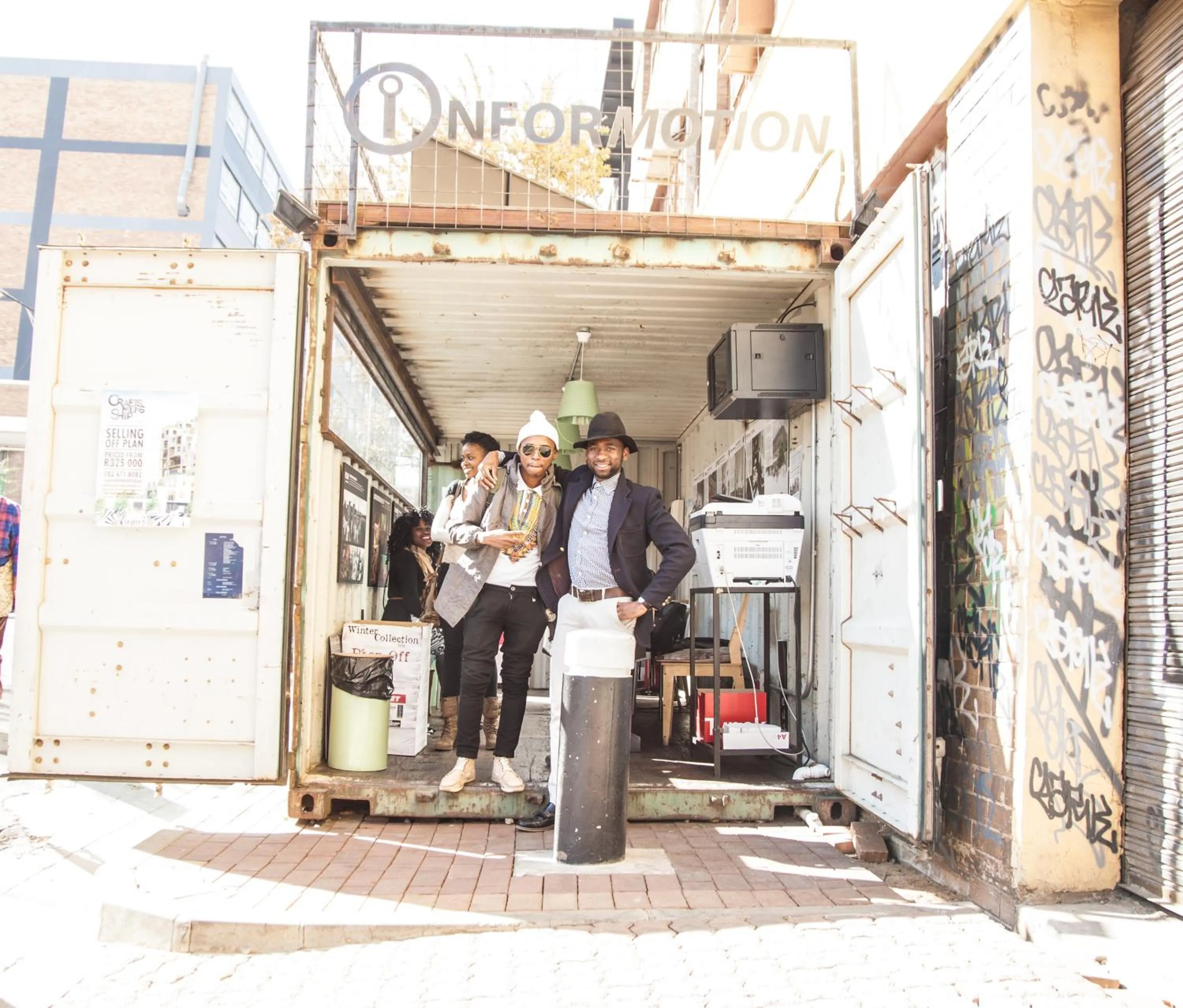 Area and facilities, Guests in 12 Decades Art Hotel