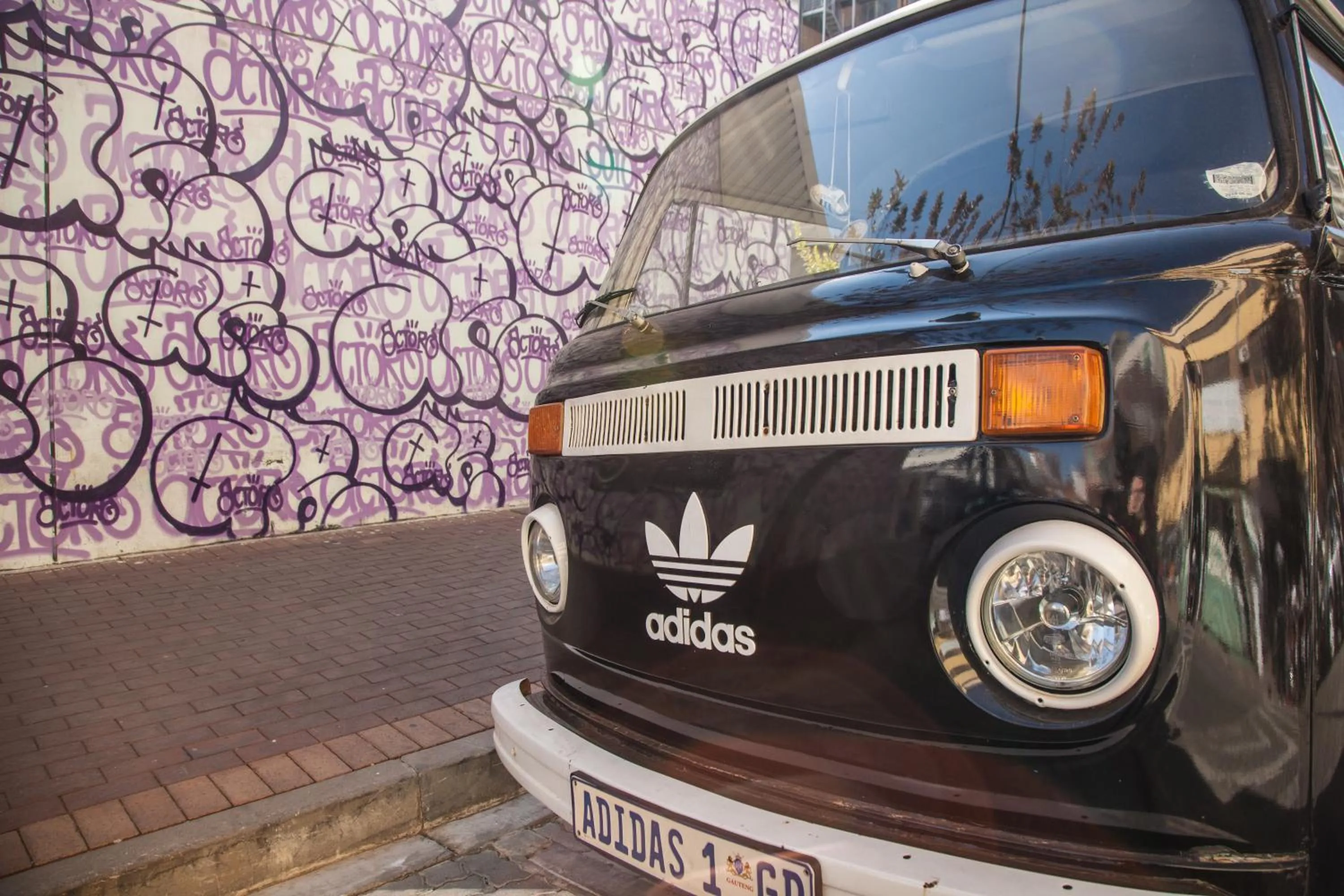 Area and facilities in 12 Decades Art Hotel