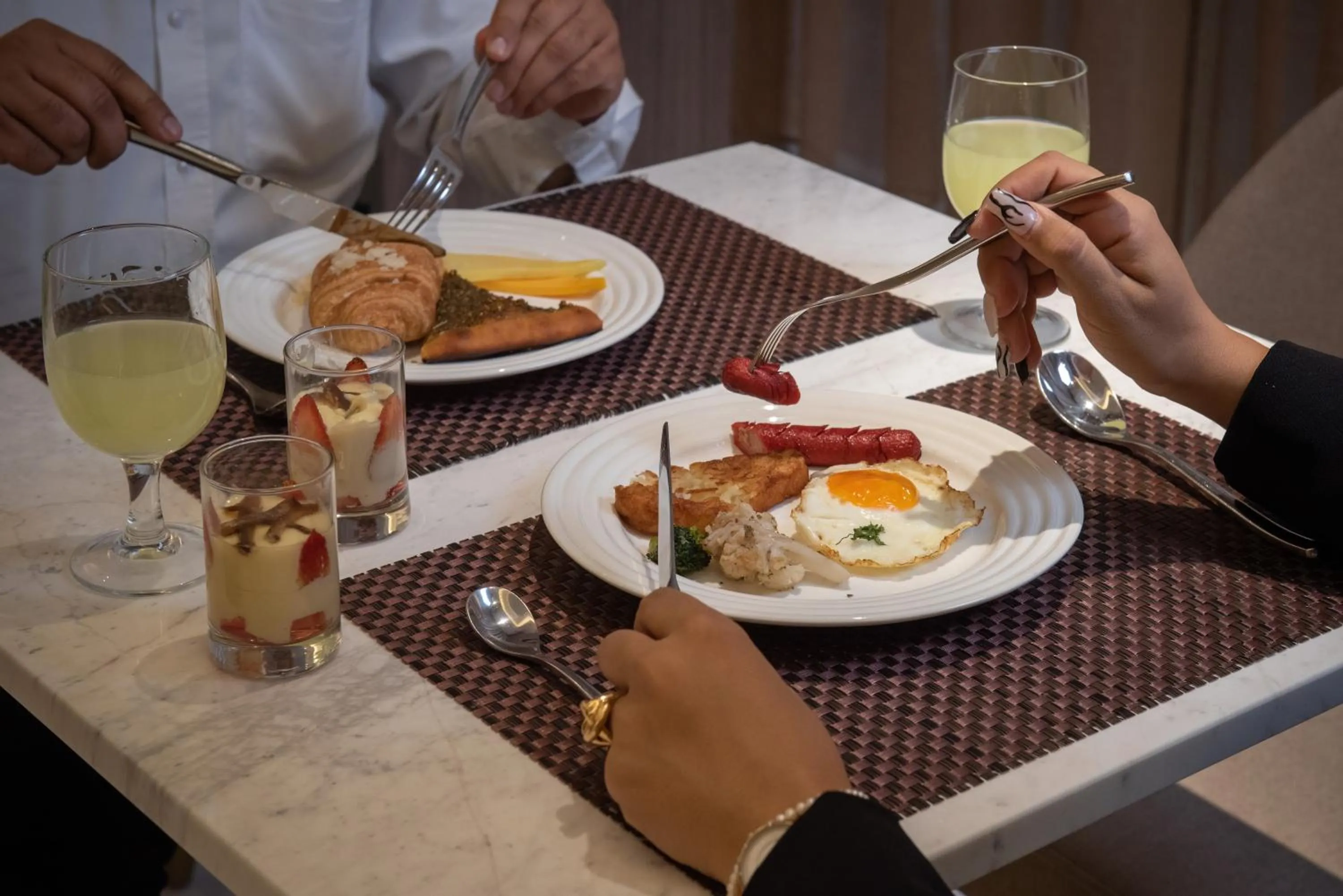 People in Corp Executive Hotel Doha Suites