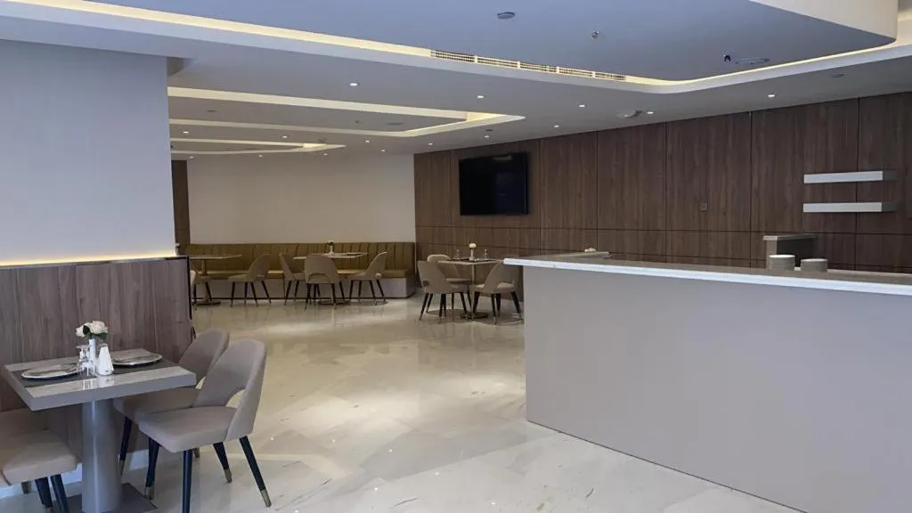 Restaurant/places to eat in Corp Executive Hotel Doha Suites