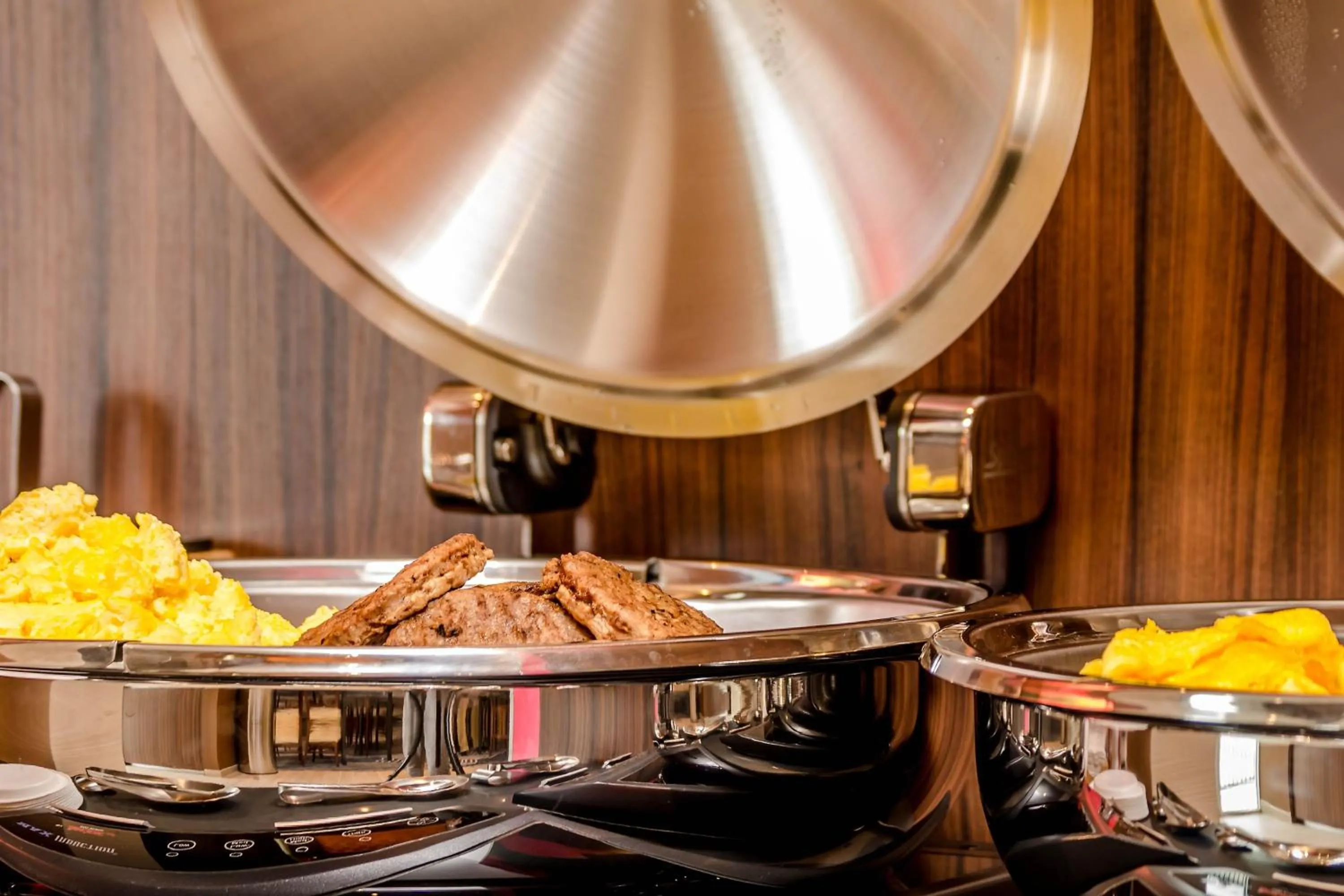 Breakfast in Fairfield Inn & Suites by Marriott St Petersburg North