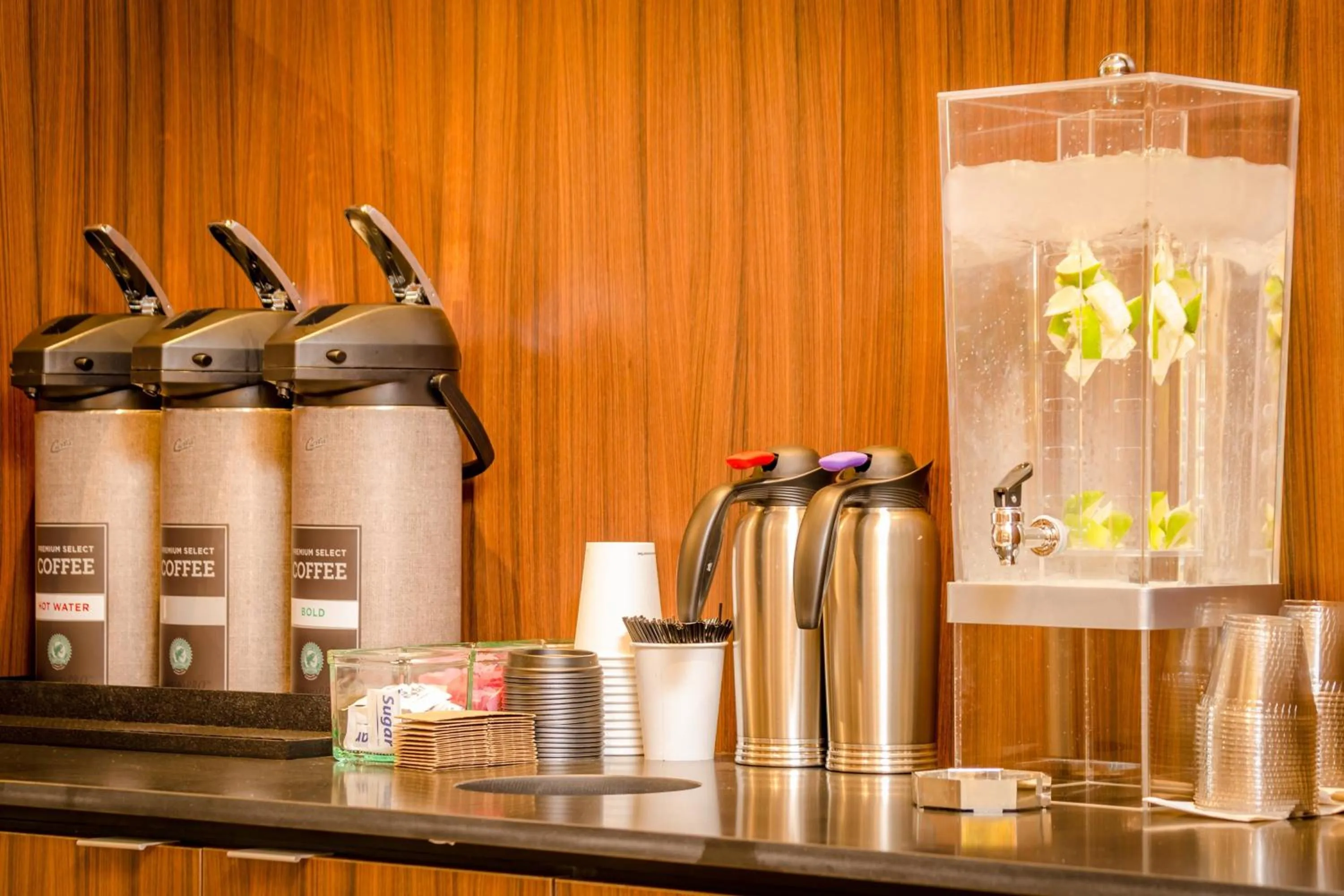 Restaurant/places to eat in Fairfield Inn & Suites by Marriott St Petersburg North