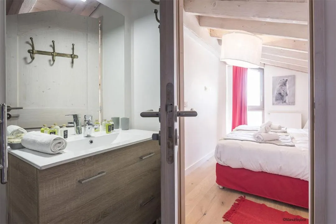 Bathroom, Bed in TERRESENS - Le Hameau de Barthélémy