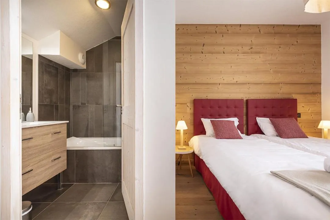 Bathroom, Bed in TERRESENS - Le Hameau de Barthélémy