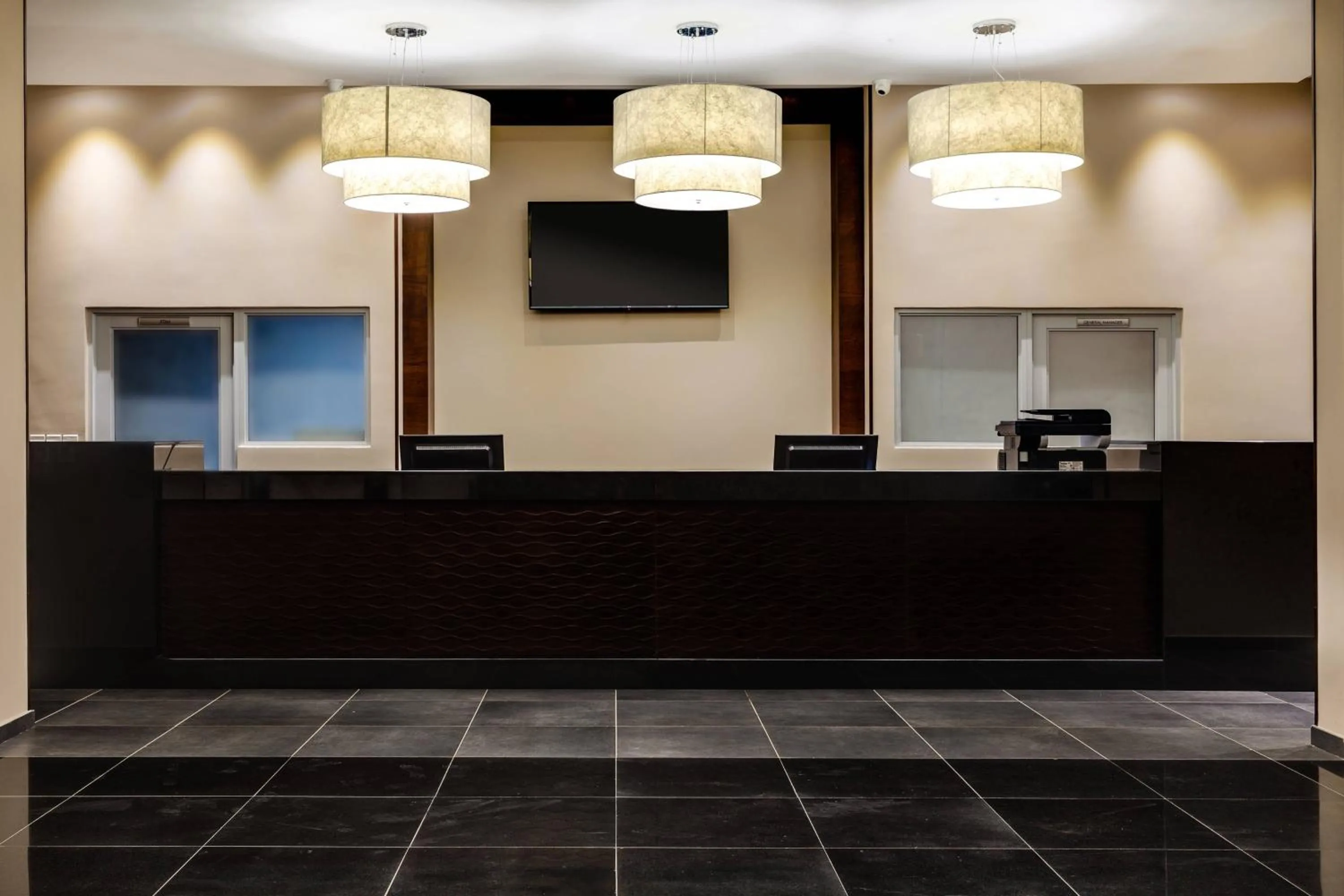 Lobby or reception in Protea Hotel by Marriott Owerri Select