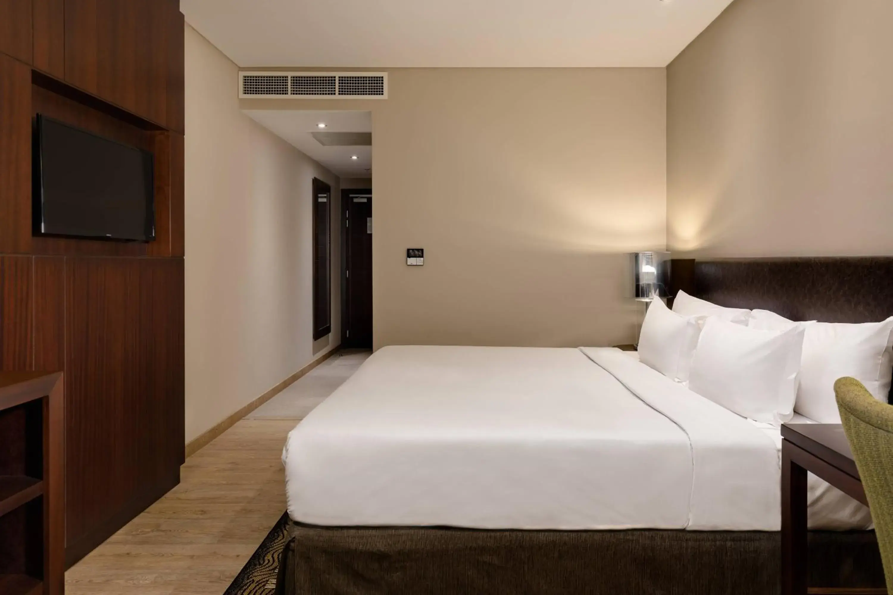 Guest room, 1 King, Pool view in Protea Hotel by Marriott Owerri Select Guest room, 1 King, Pool view in Protea Hotel by Marriott Owerri Select