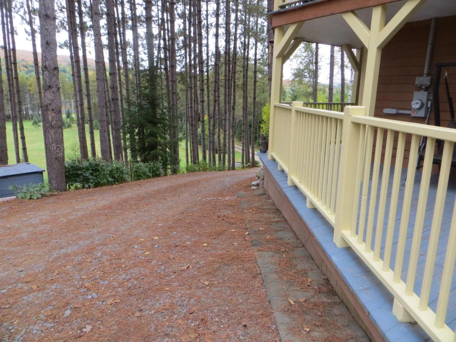 La maison sous les arbres