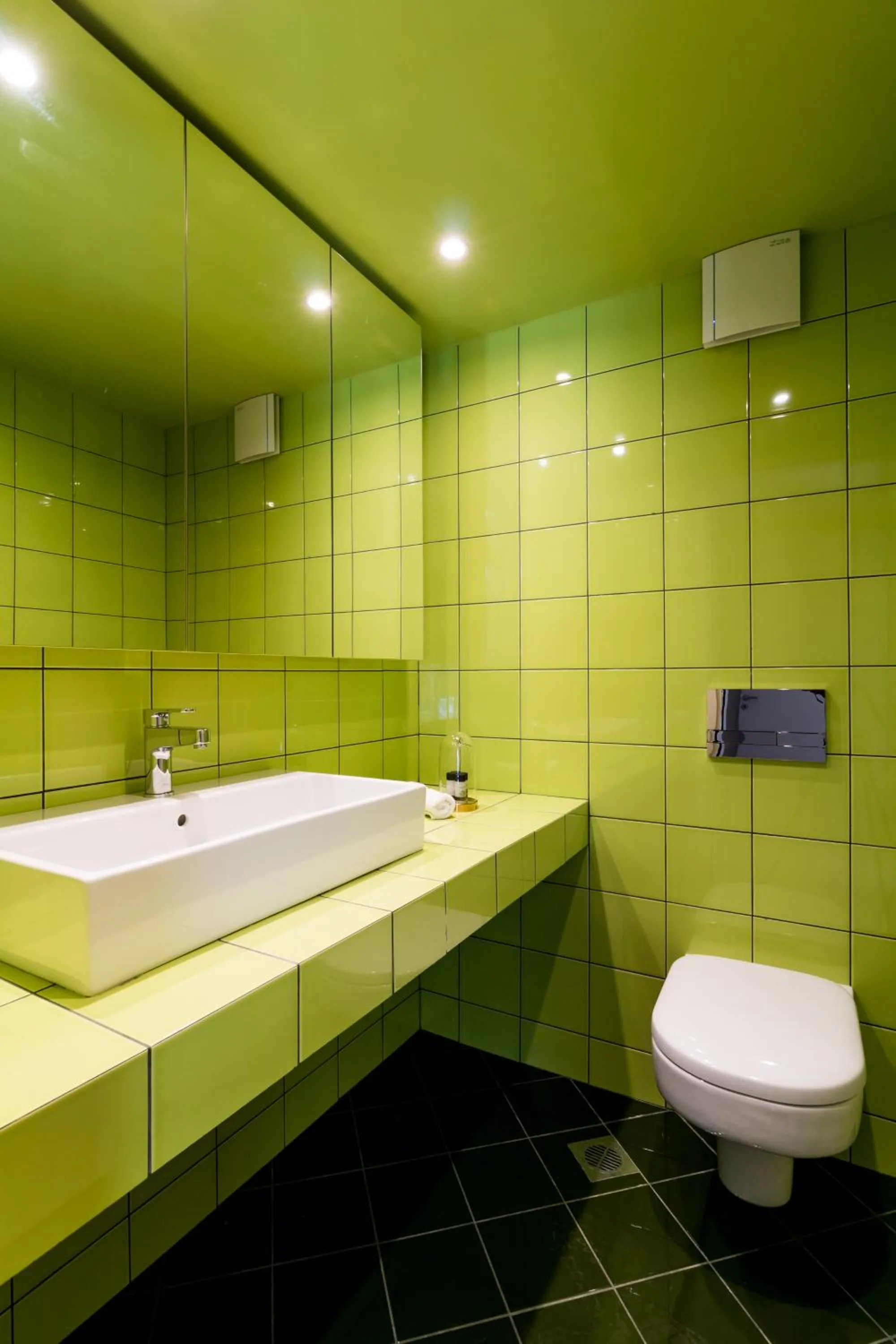 Bathroom in Athens Mosaico Suites & Apartments