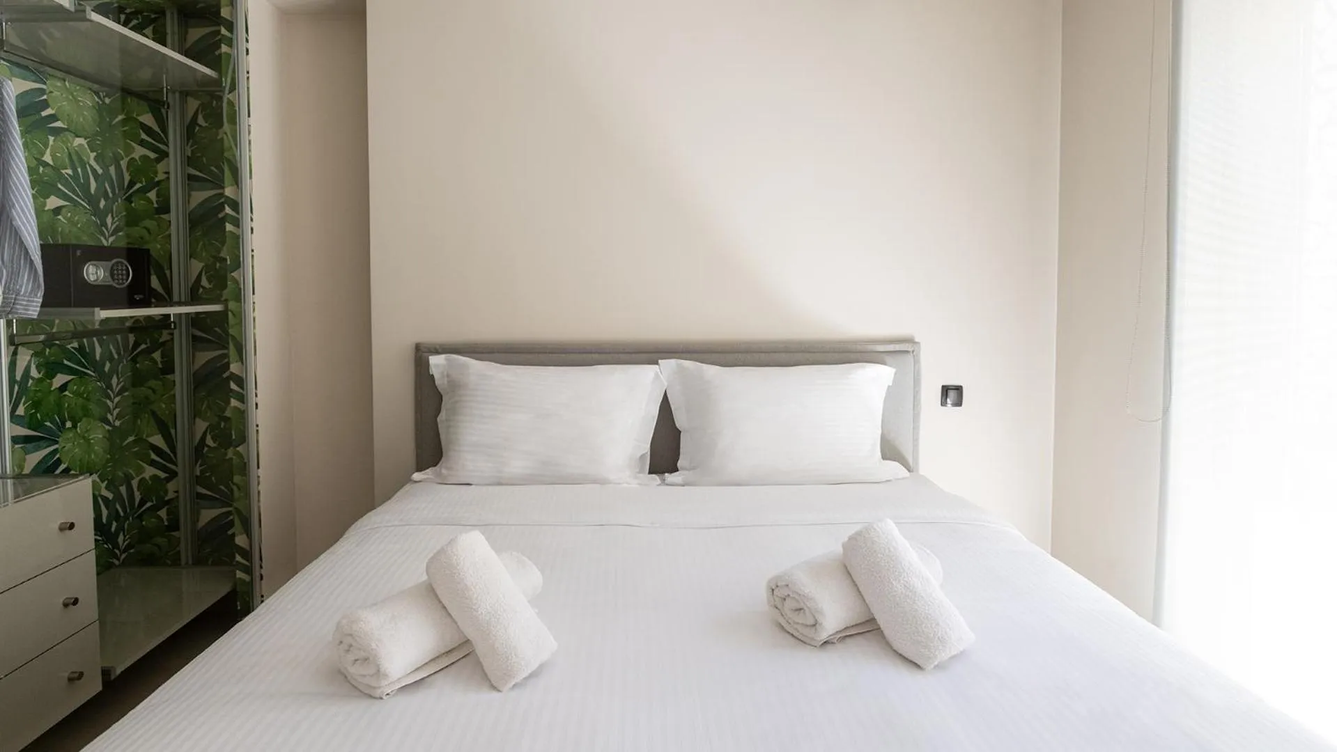 Bed in Athens Mosaico Suites & Apartments