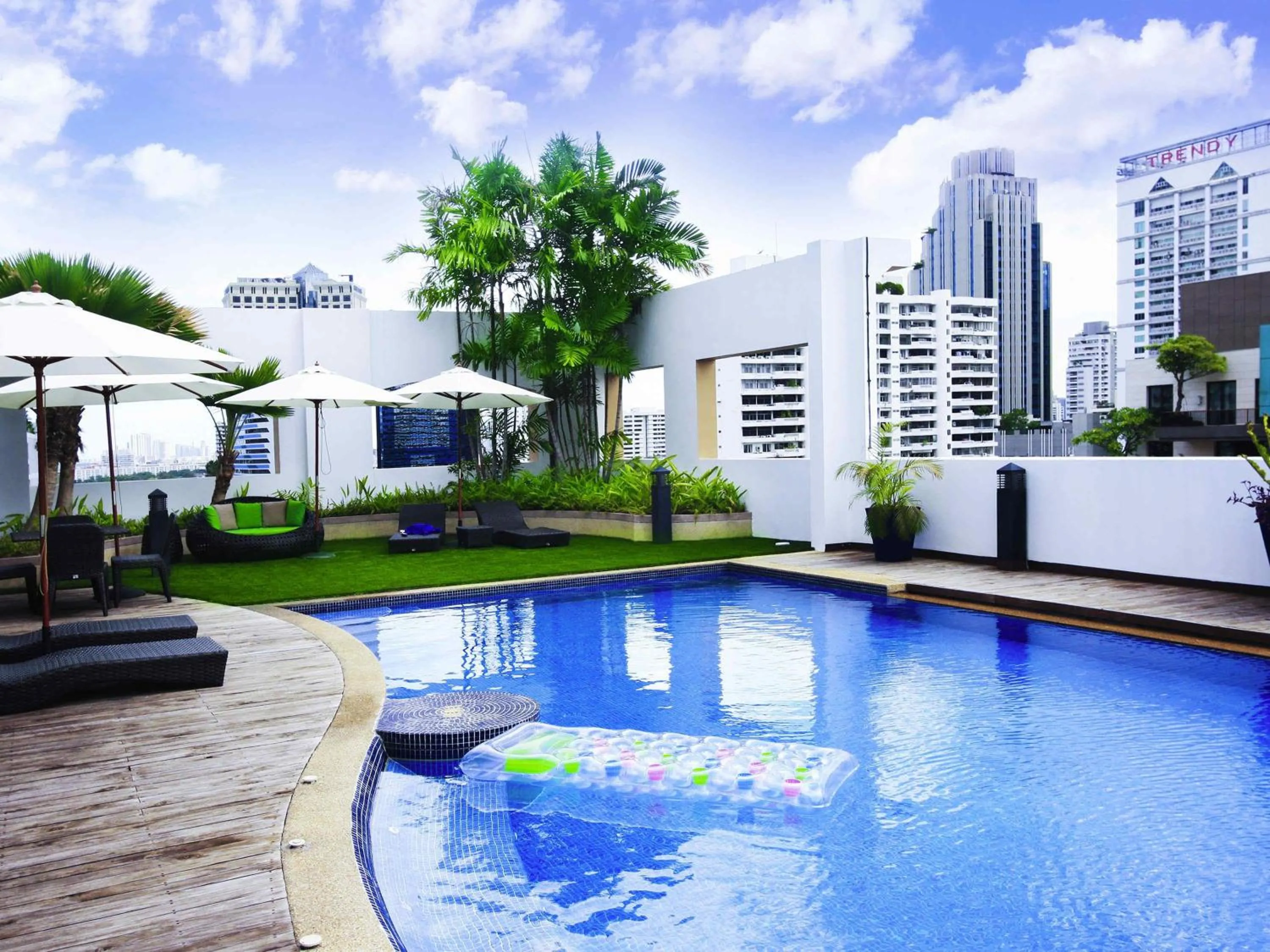 Pool view in Grand Mercure Bangkok Asoke Residence