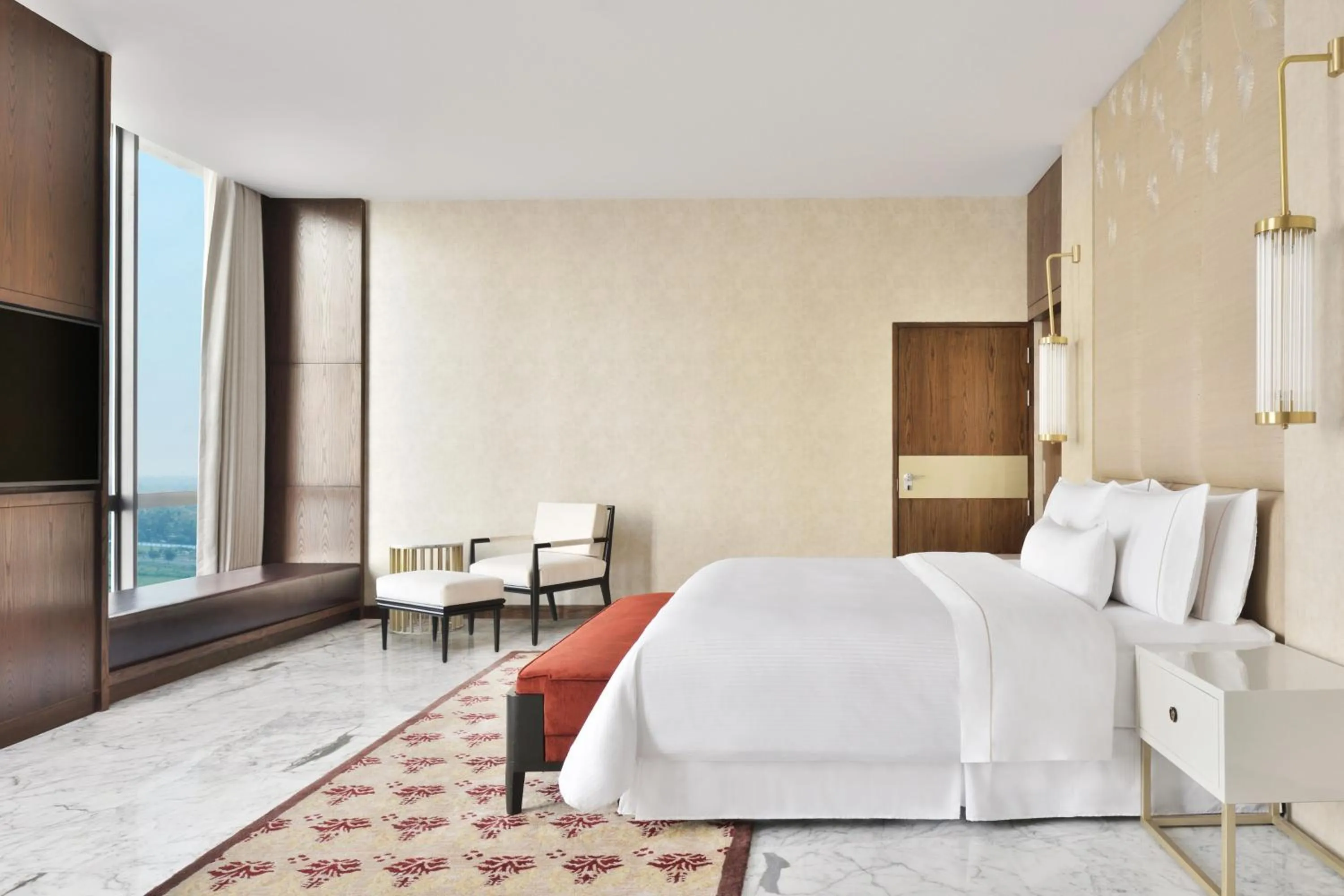 Photo of the whole room, Bed in The Westin Kolkata Rajarhat