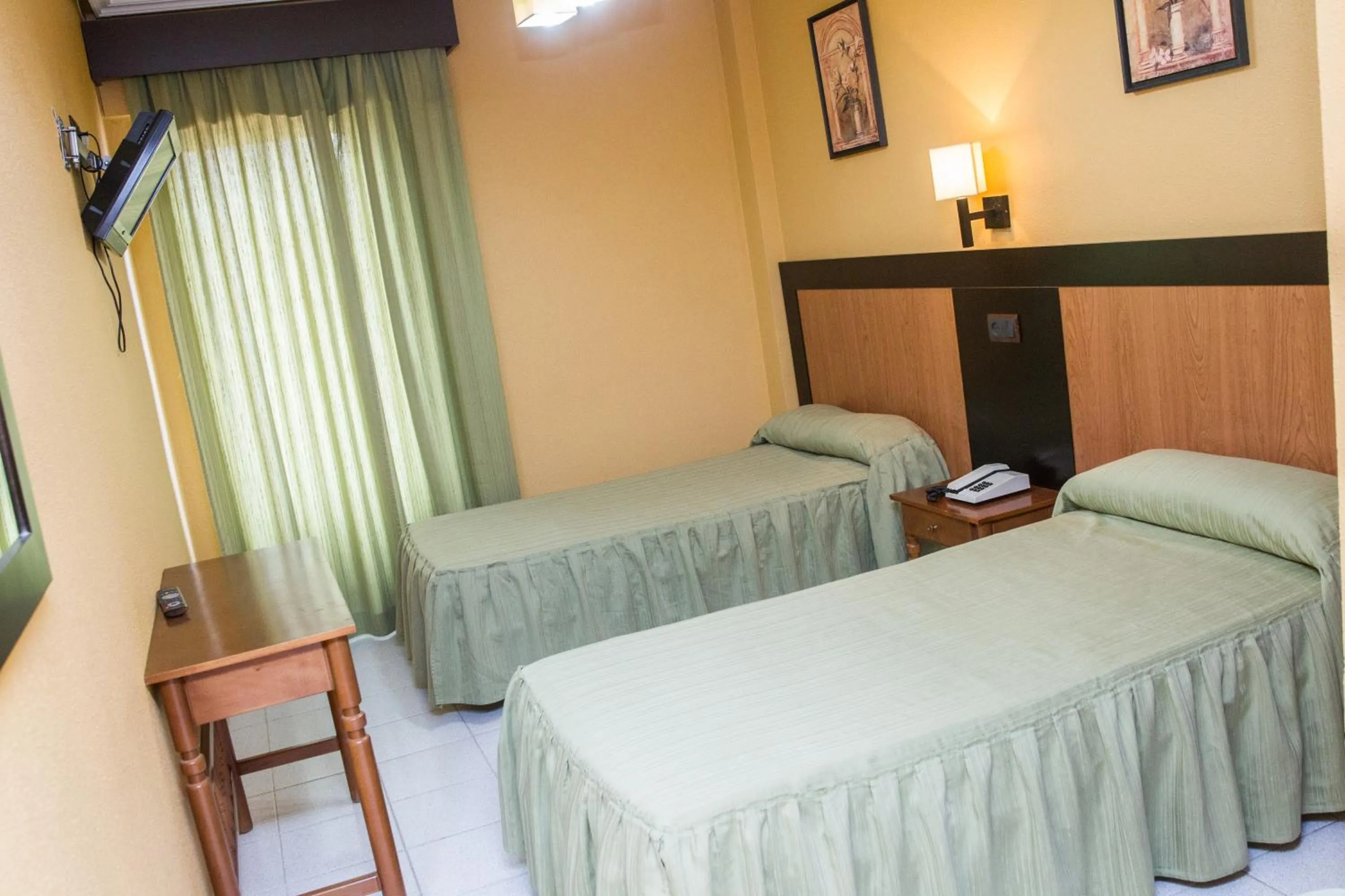 Photo of the whole room, Bed in Hostal La Palmera