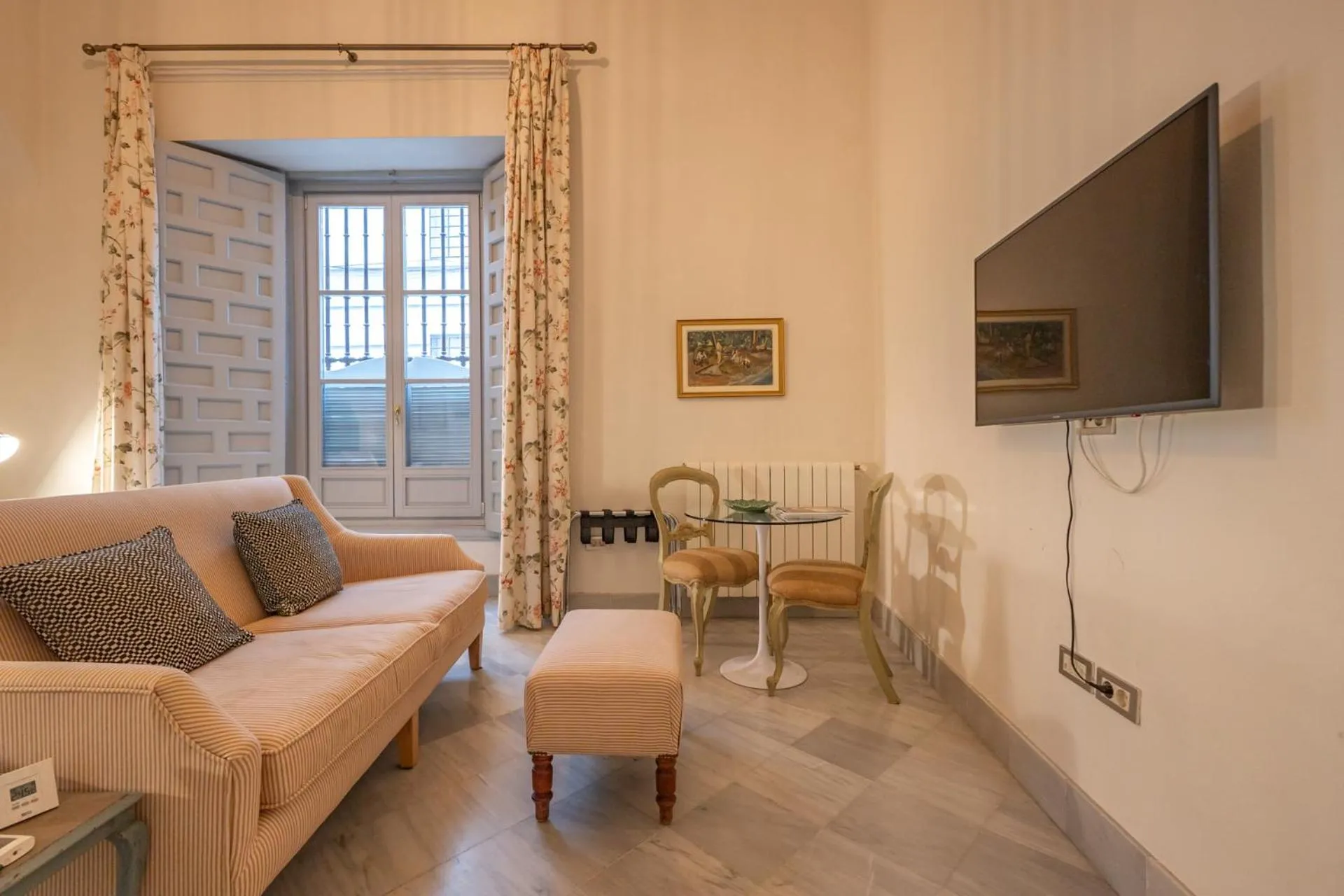 Palacio Marmoles by Valcambre