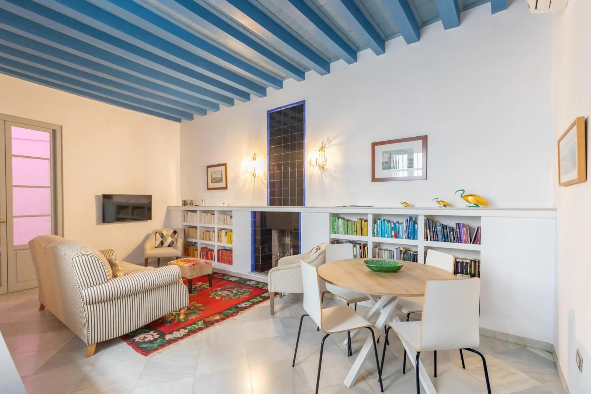 Palacio Marmoles by Valcambre