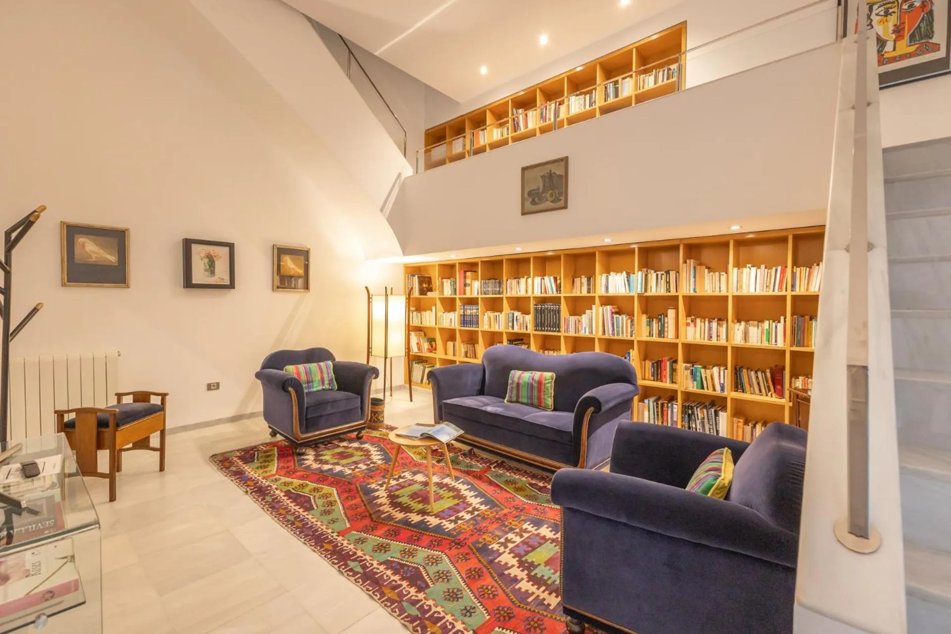 Palacio Marmoles by Valcambre