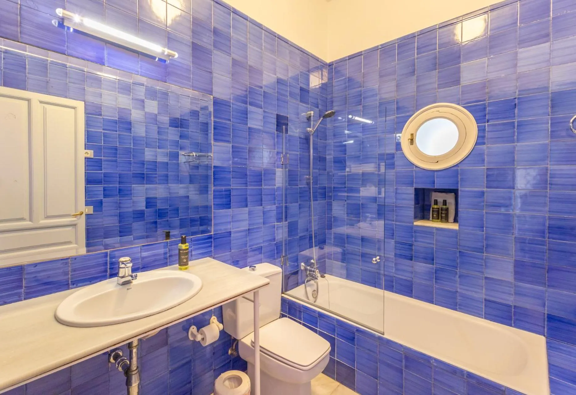 Palacio Marmoles by Valcambre