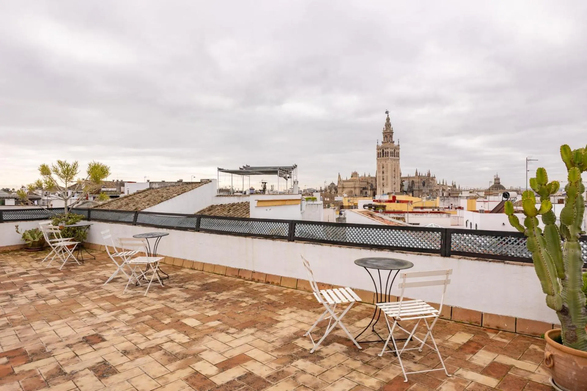 Palacio Marmoles by Valcambre