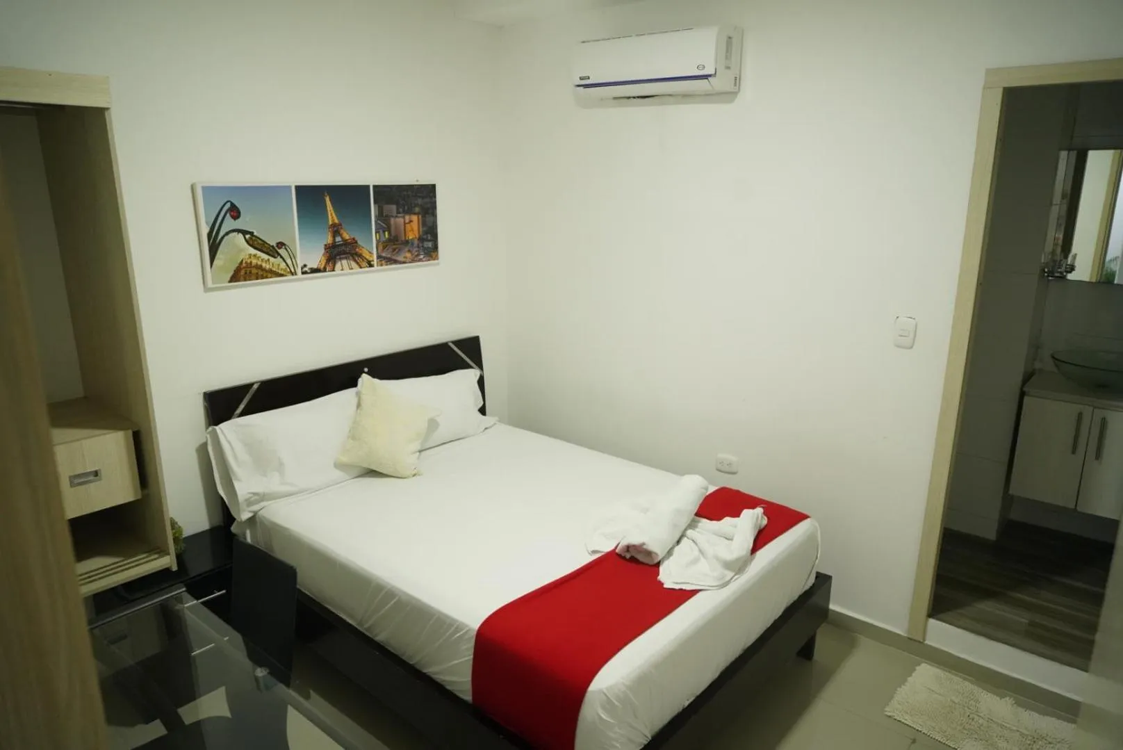 Bed in Hotel Sun River