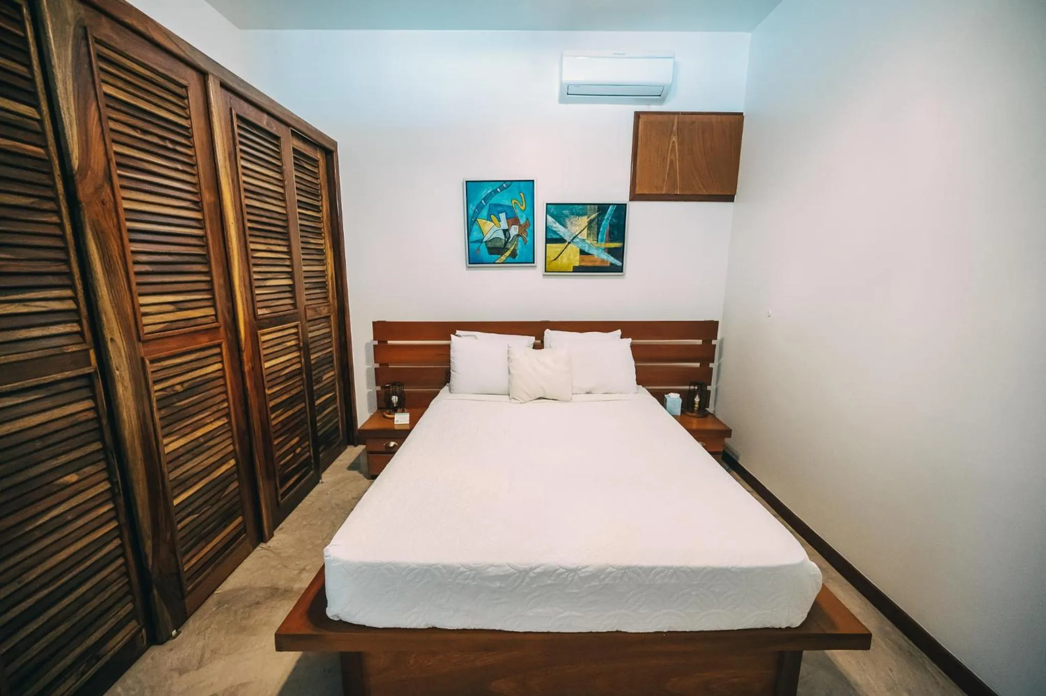 Guests, Bed in Brahma Blue Resort