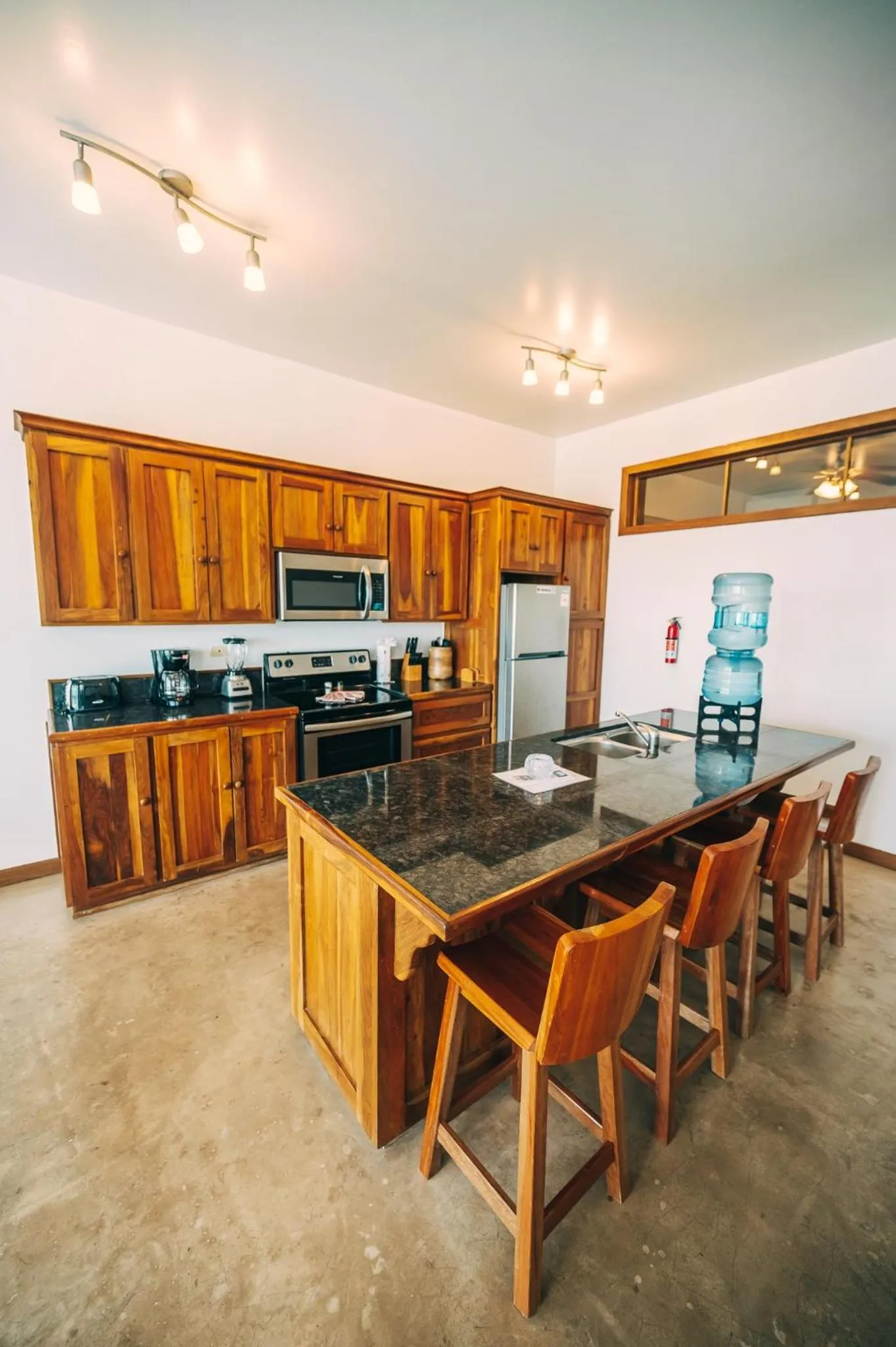 Kitchen or kitchenette in Brahma Blue Resort